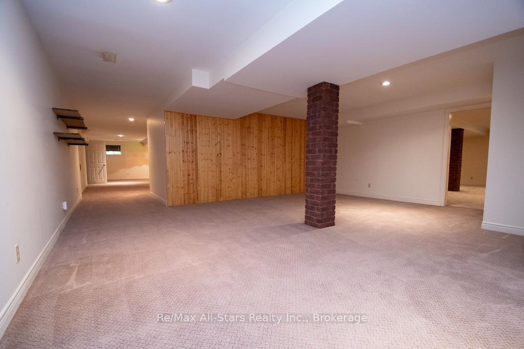 Photo 30 of 32 Forest Drive, Kawartha Lakes, Manvers — HOMEH