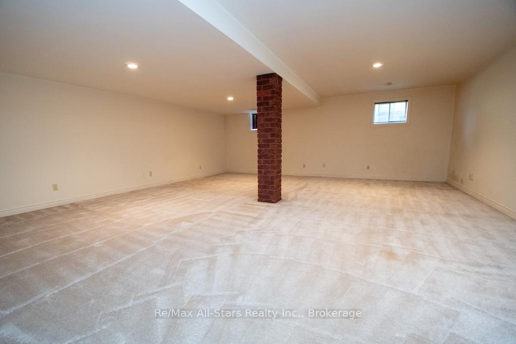 Photo 33 of 32 Forest Drive, Kawartha Lakes, Manvers — HOMEH