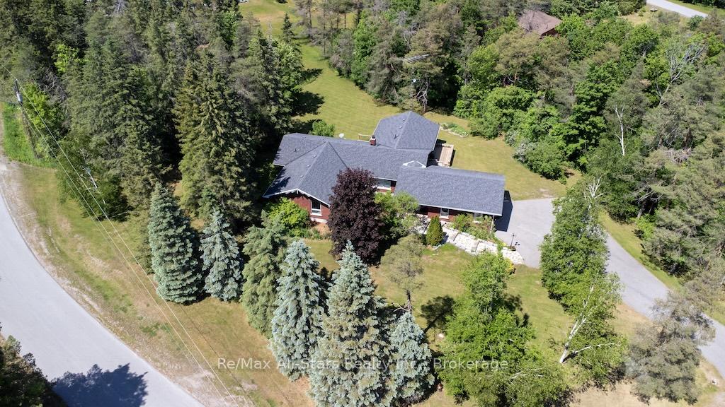 Photo 39 of 32 Forest Drive, Kawartha Lakes, Manvers — HOMEH