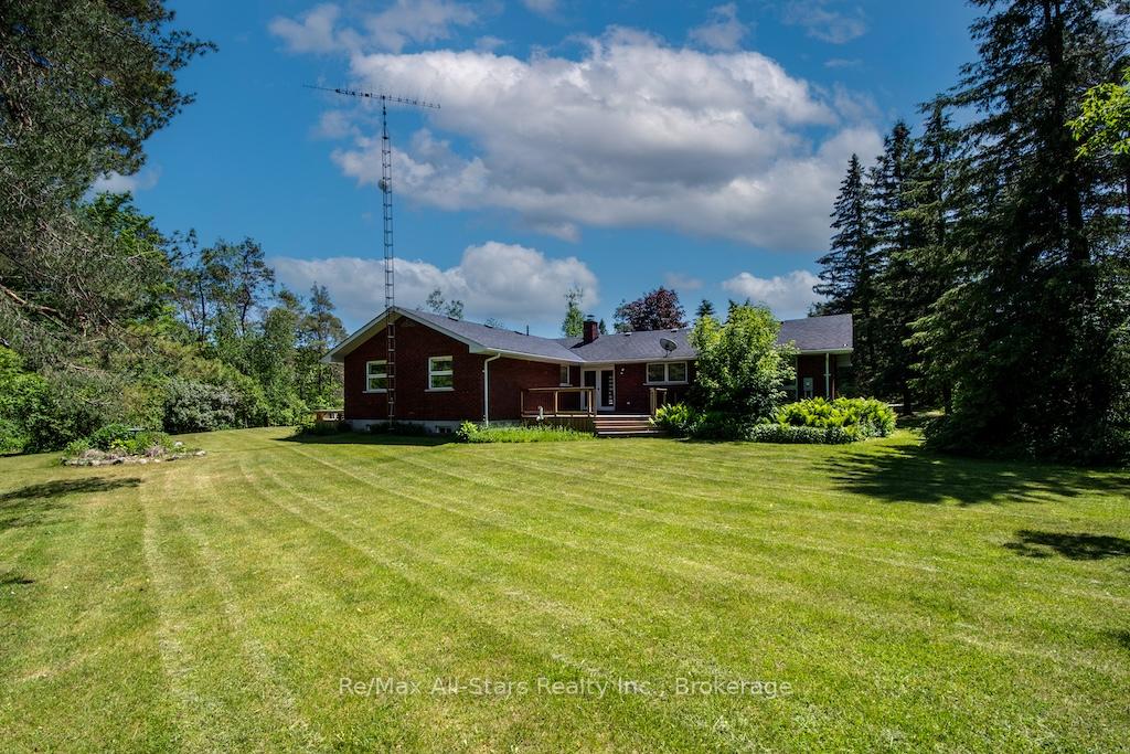 Photo 42 of 32 Forest Drive, Kawartha Lakes, Manvers — HOMEH