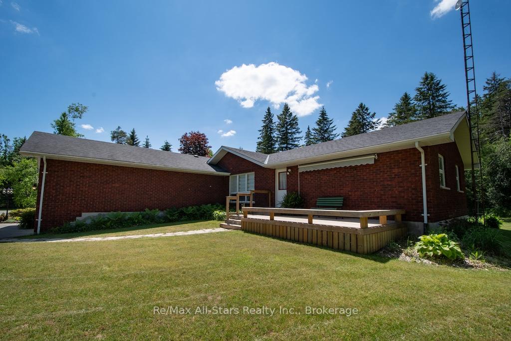 Photo 43 of 32 Forest Drive, Kawartha Lakes, Manvers — HOMEH