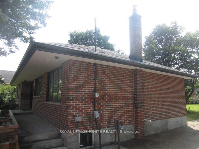 Photo of 1770 Altona Road