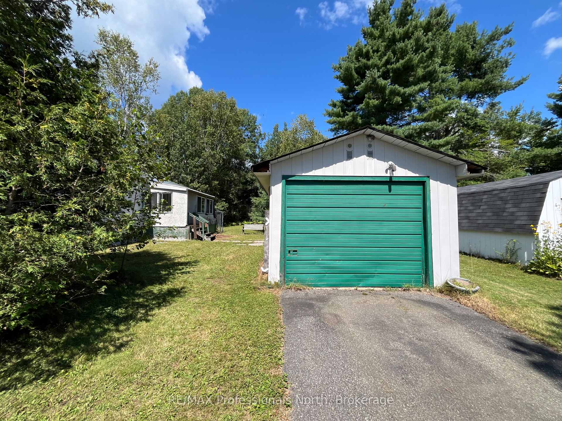 Photo 6 of 1053 Seventh Lane, Minden Hills, Minden — HOMEH