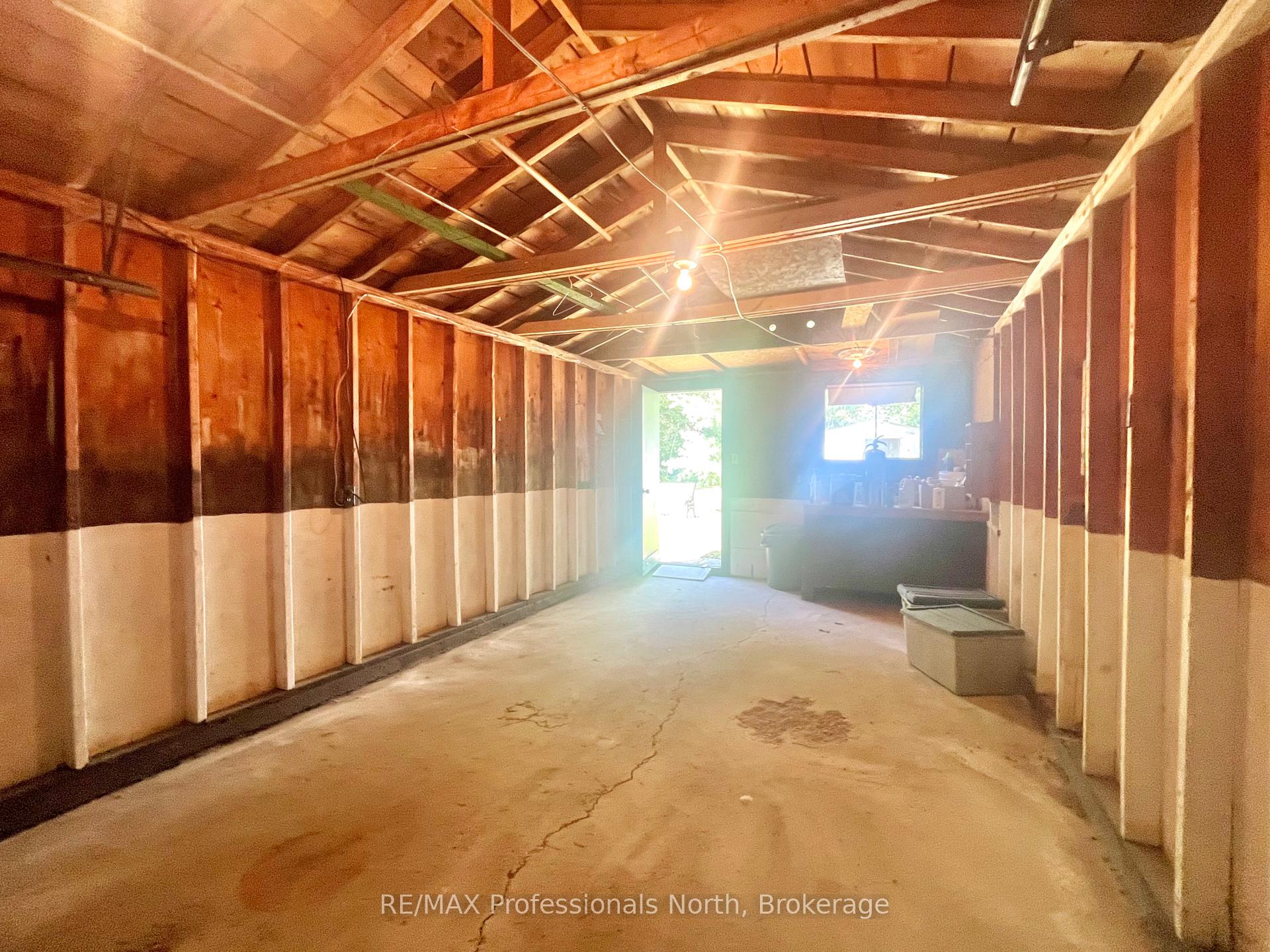 Photo 8 of 1053 Seventh Lane, Minden Hills, Minden — HOMEH