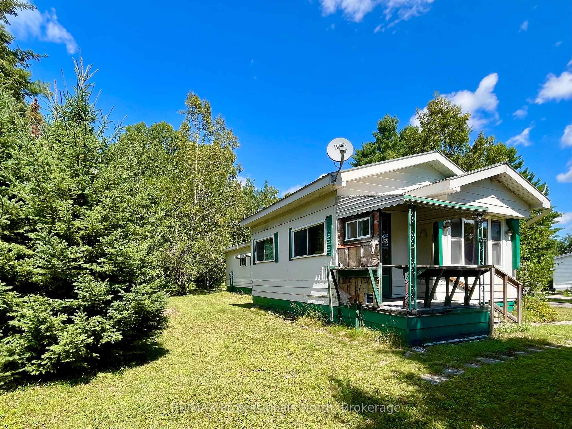 Photo 16 of 1053 Seventh Lane, Minden Hills, Minden — HOMEH