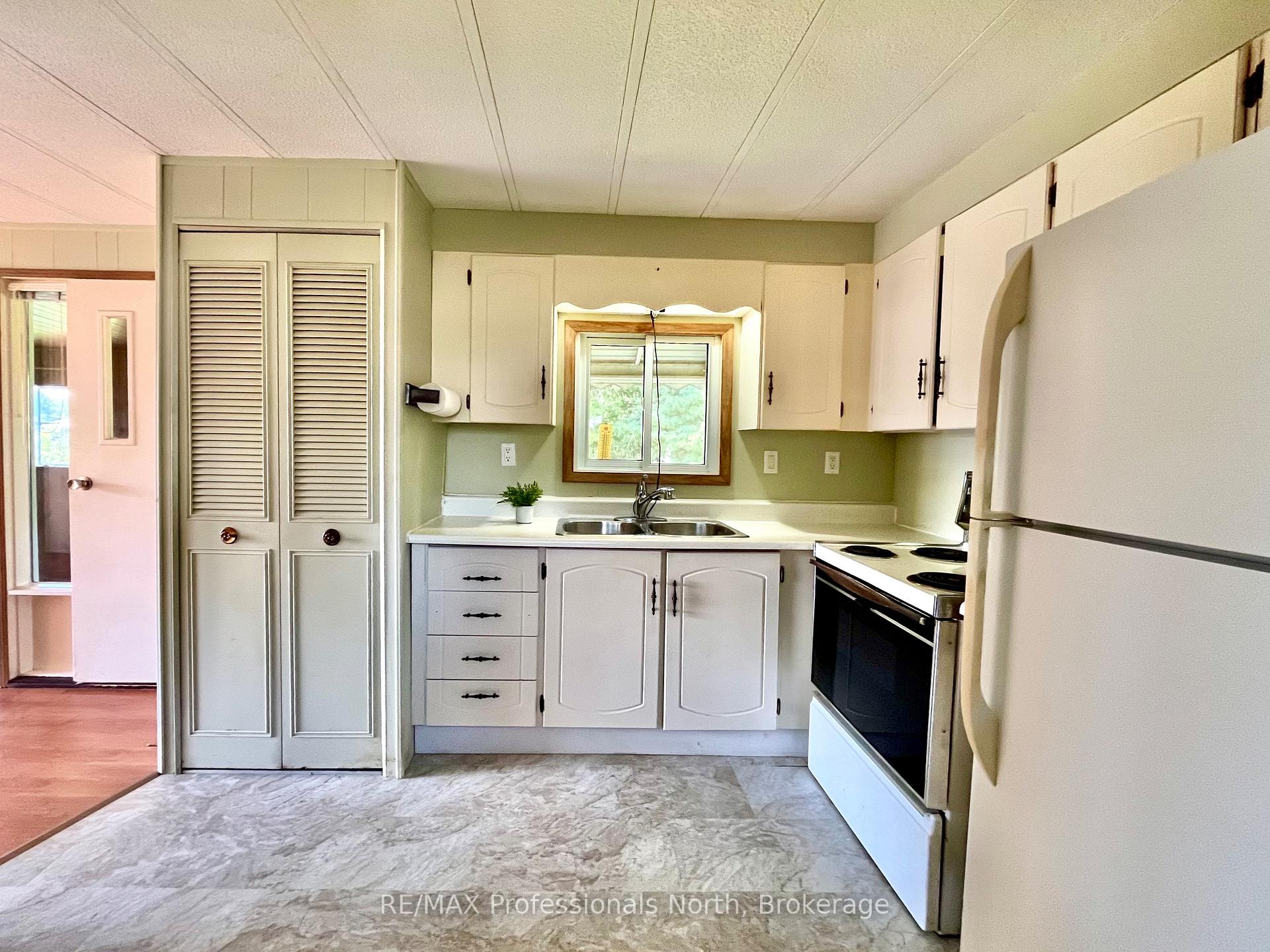 Photo 25 of 1053 Seventh Lane, Minden Hills, Minden — HOMEH