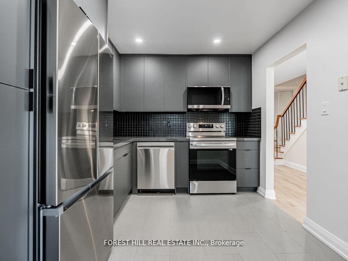 Photo 5 of Unit 37, 2120 Rathburn Road E, Mississauga, Rathwood — HOMEH
