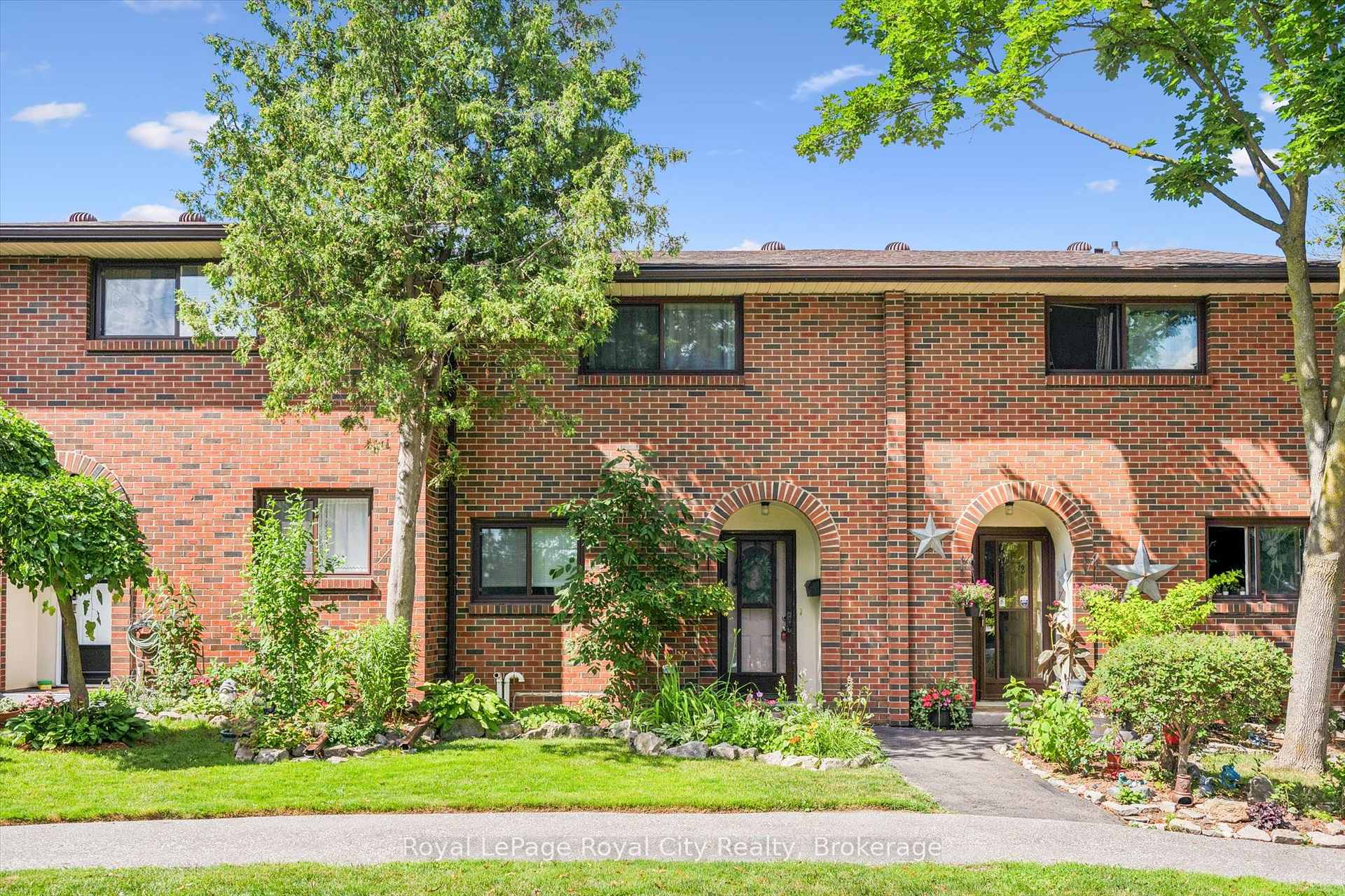 Photo 2 of Unit 23, 41 Rhonda Road, Guelph, Willow West/Sugarbush/West Acres — HOMEH