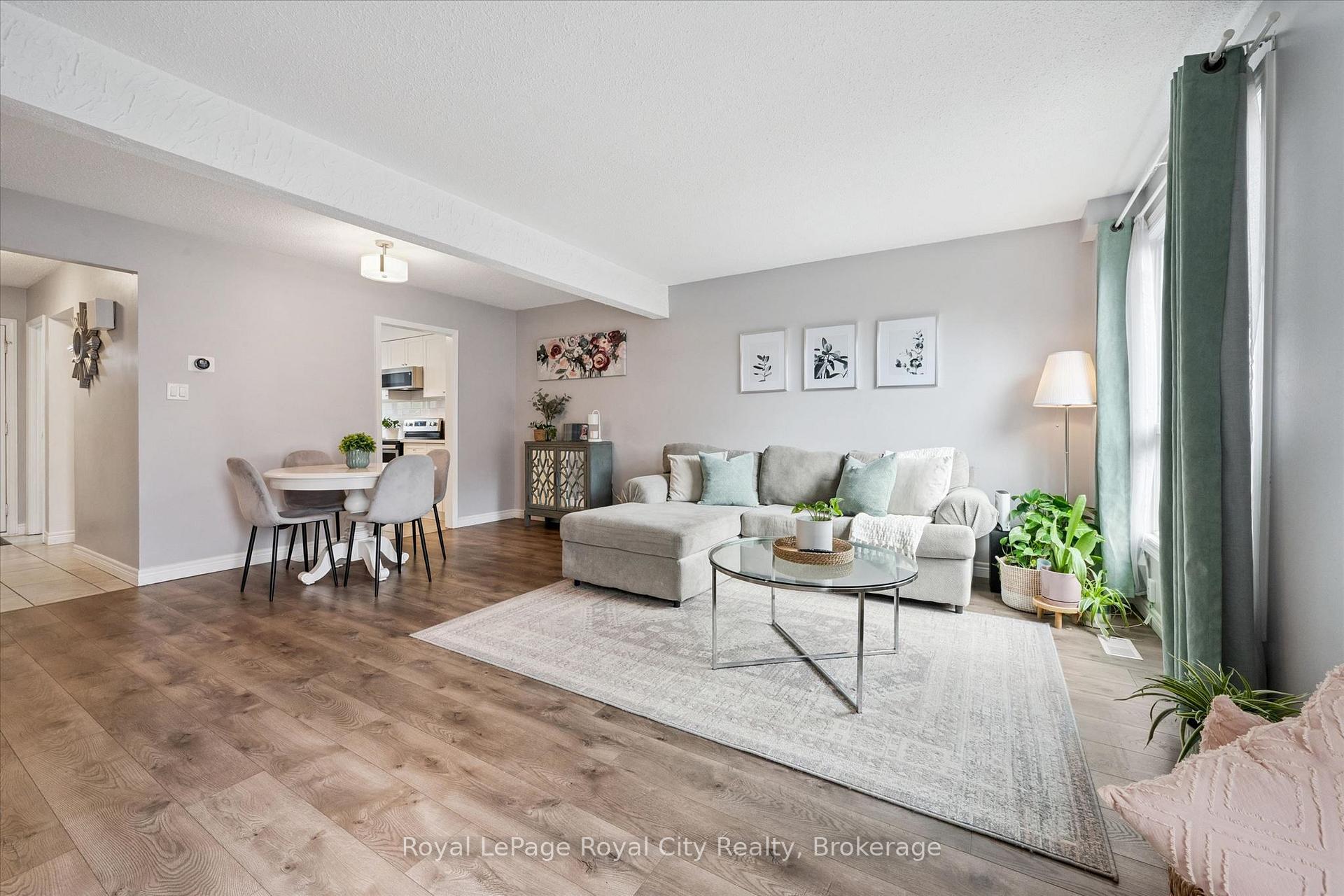 Photo 10 of Unit 23, 41 Rhonda Road, Guelph, Willow West/Sugarbush/West Acres — HOMEH