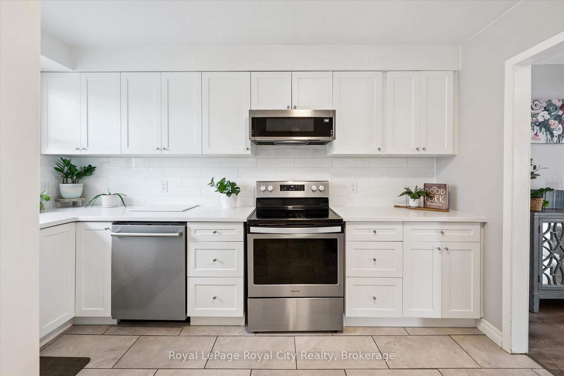 Photo 14 of Unit 23, 41 Rhonda Road, Guelph, Willow West/Sugarbush/West Acres — HOMEH