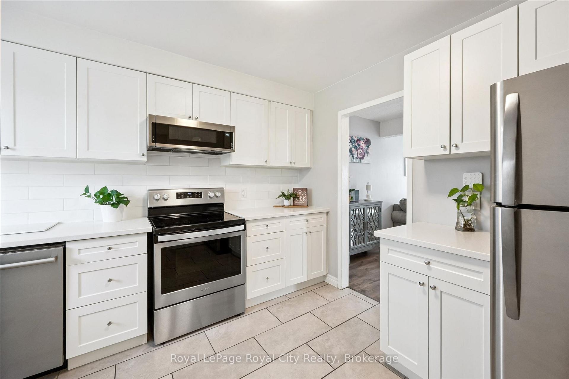 Photo 15 of Unit 23, 41 Rhonda Road, Guelph, Willow West/Sugarbush/West Acres — HOMEH