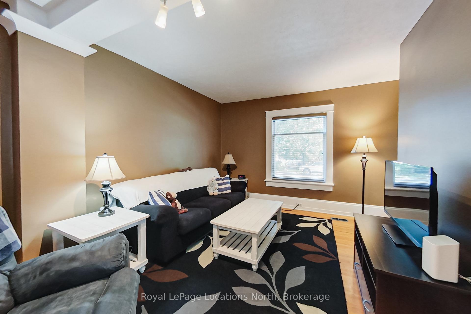 Photo 6 of 27 Edwin Street E, Meaford — HOMEH