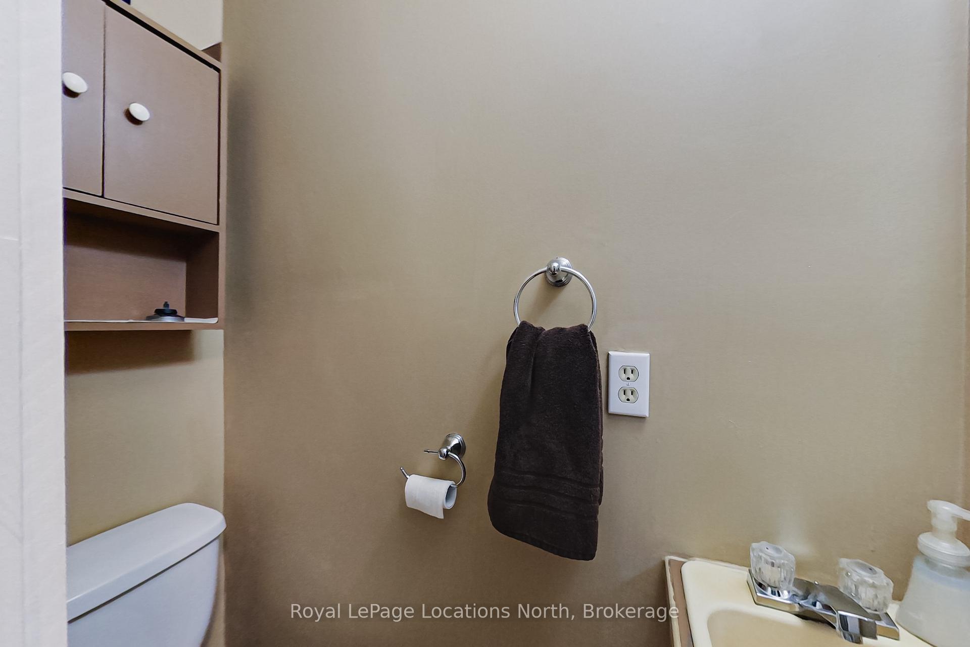 Photo 33 of 27 Edwin Street E, Meaford — HOMEH