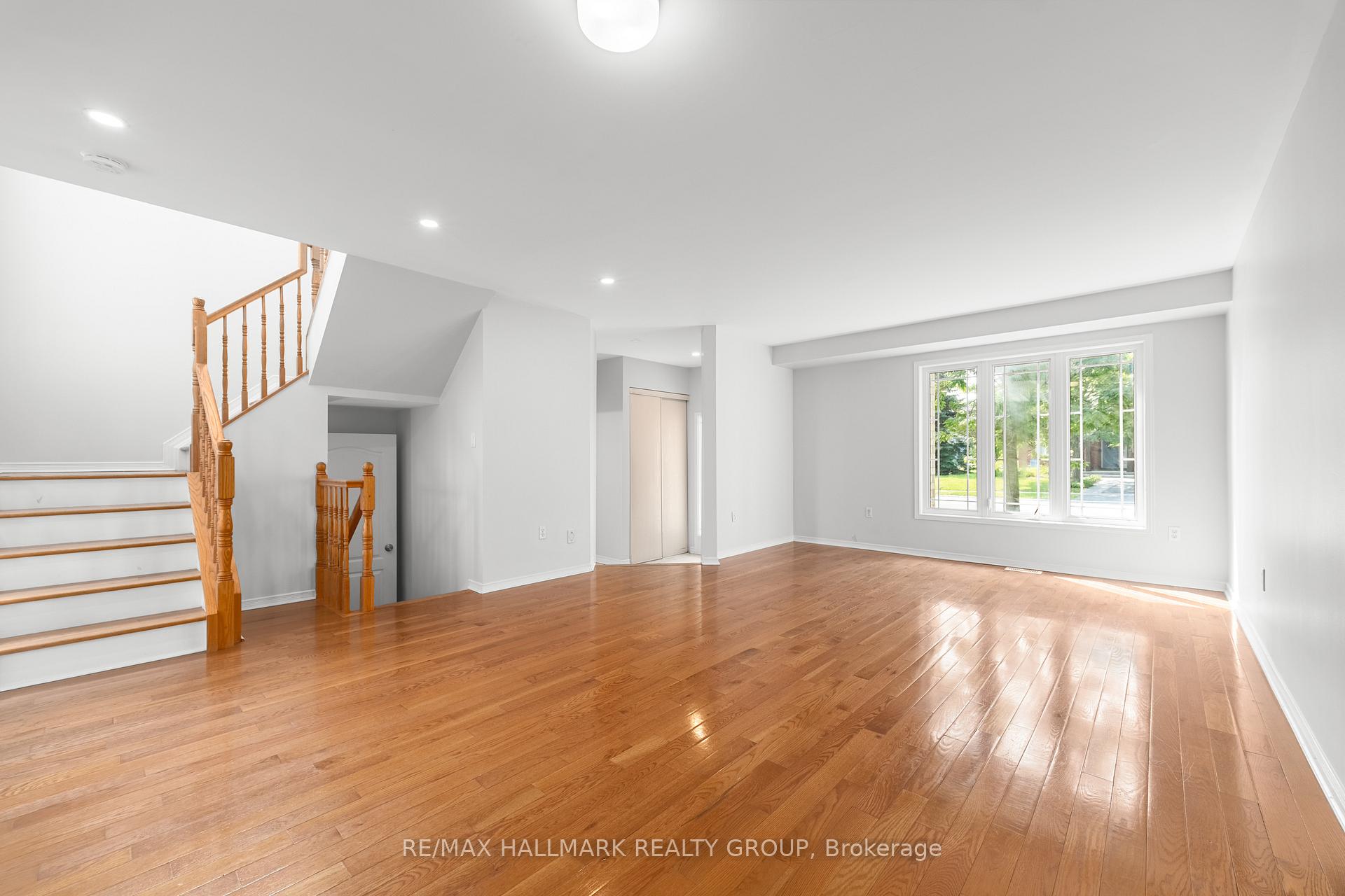Photo 8 of 1146 Halton Terrace, Ottawa, Kanata - Morgan's Grant/South March — HOMEH