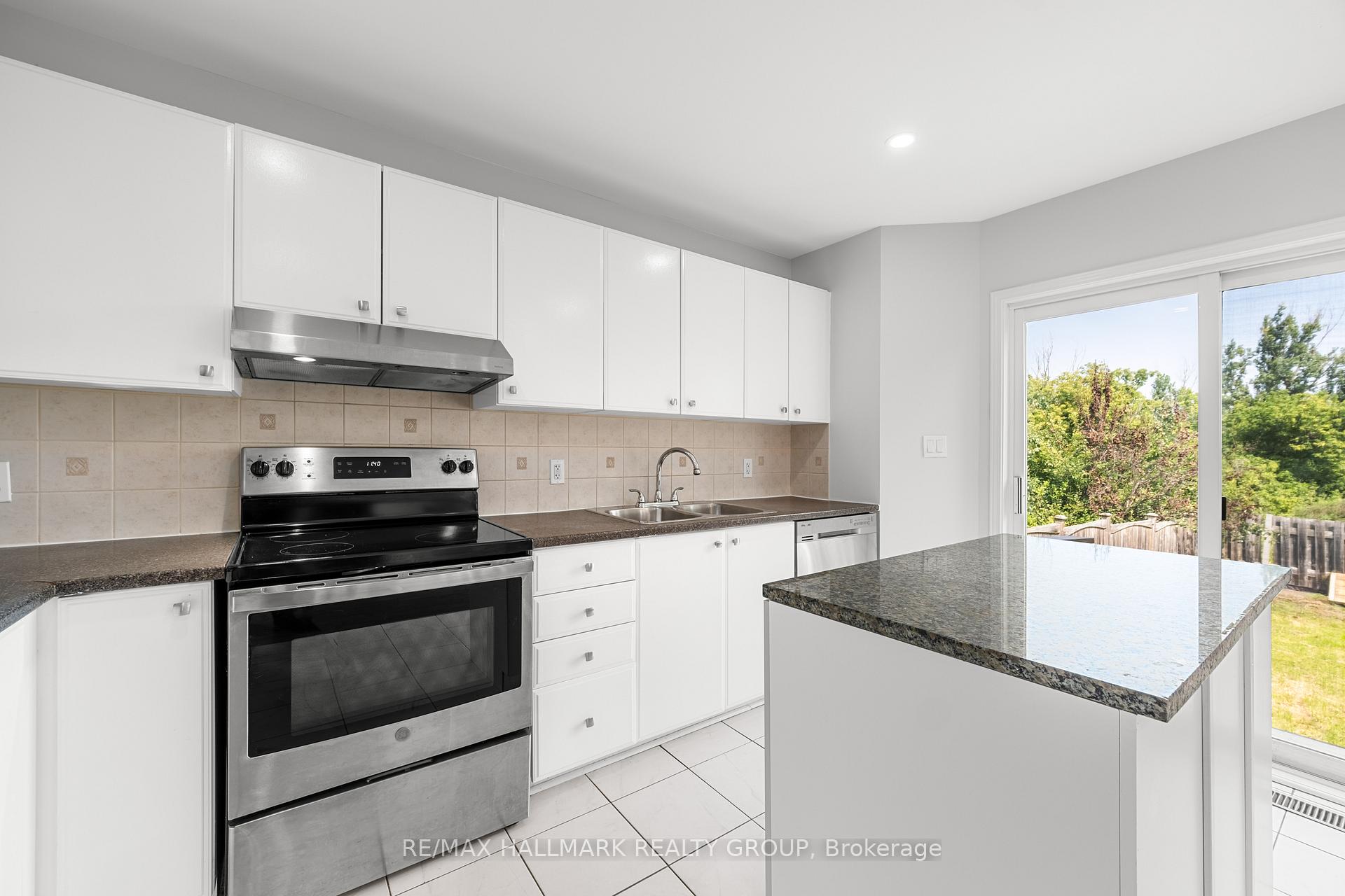 Photo 16 of 1146 Halton Terrace, Ottawa, Kanata - Morgan's Grant/South March — HOMEH