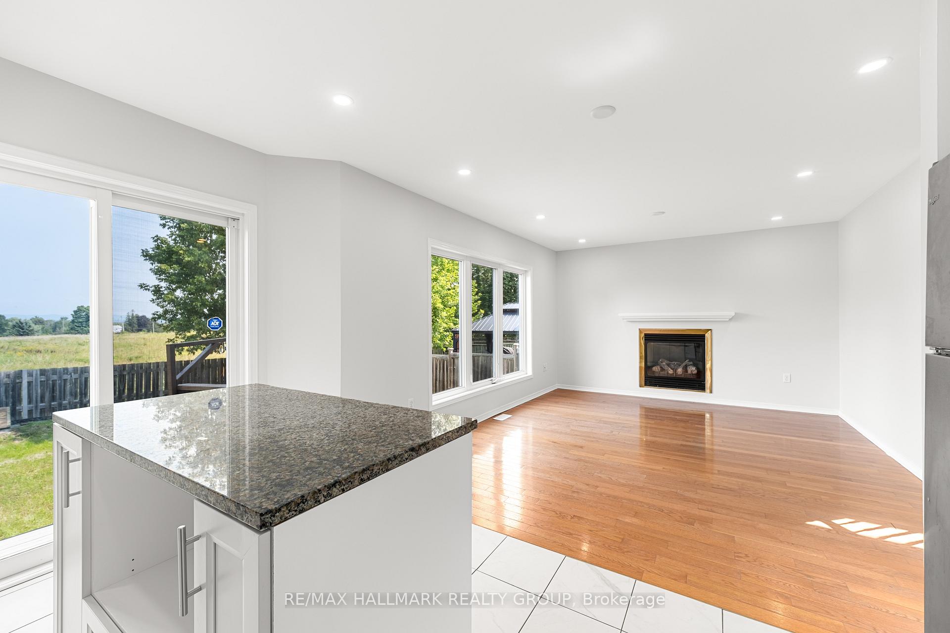 Photo 17 of 1146 Halton Terrace, Ottawa, Kanata - Morgan's Grant/South March — HOMEH