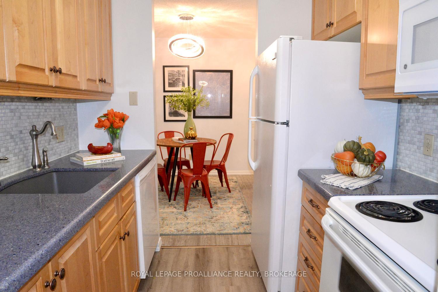 Photo 9 of Unit 205, 540 Talbot Place, Gananoque, Gananoque — HOMEH