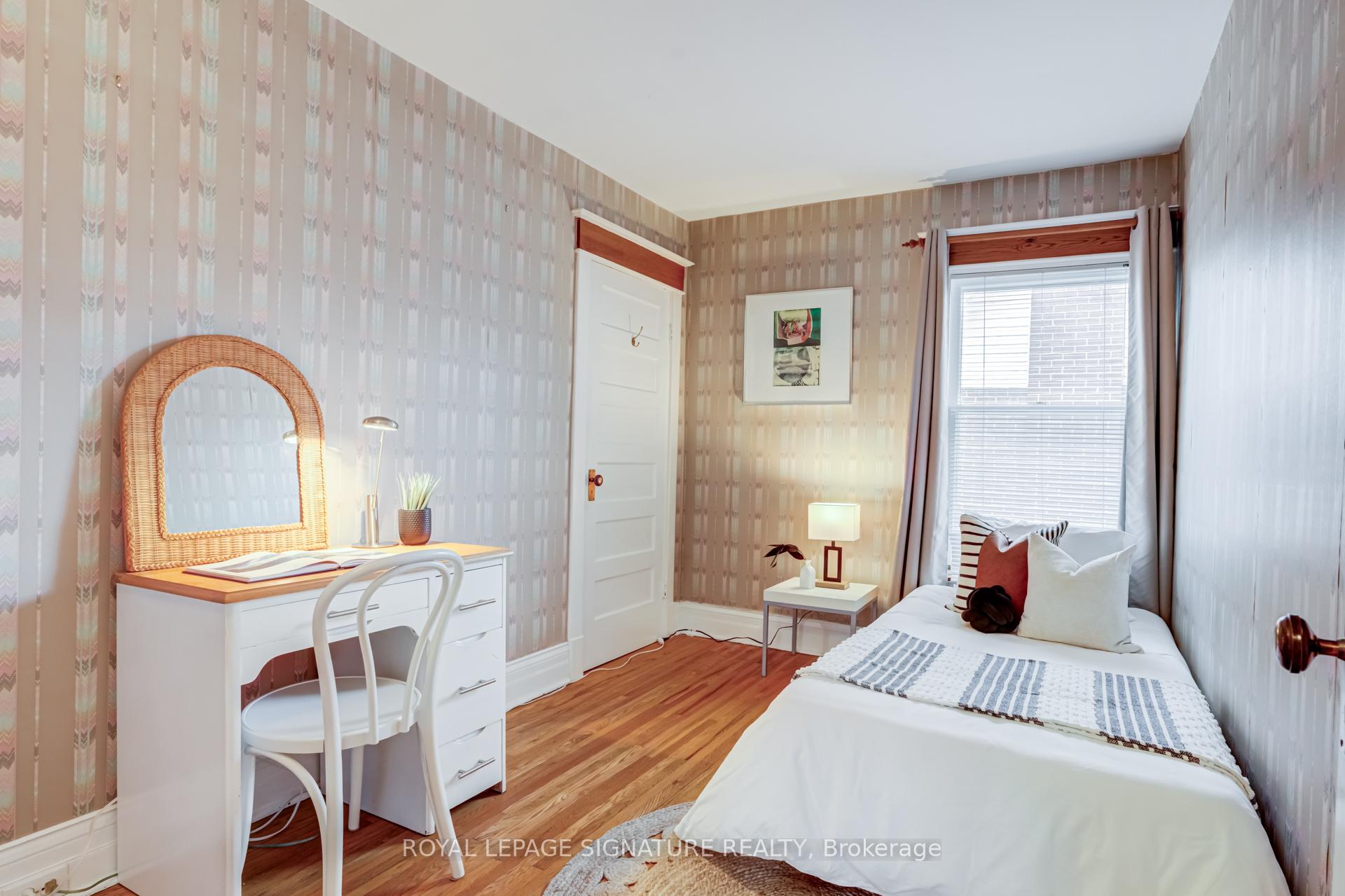 Photo 20 of 22 Peel Avenue, Brampton, Downtown Brampton — HOMEH