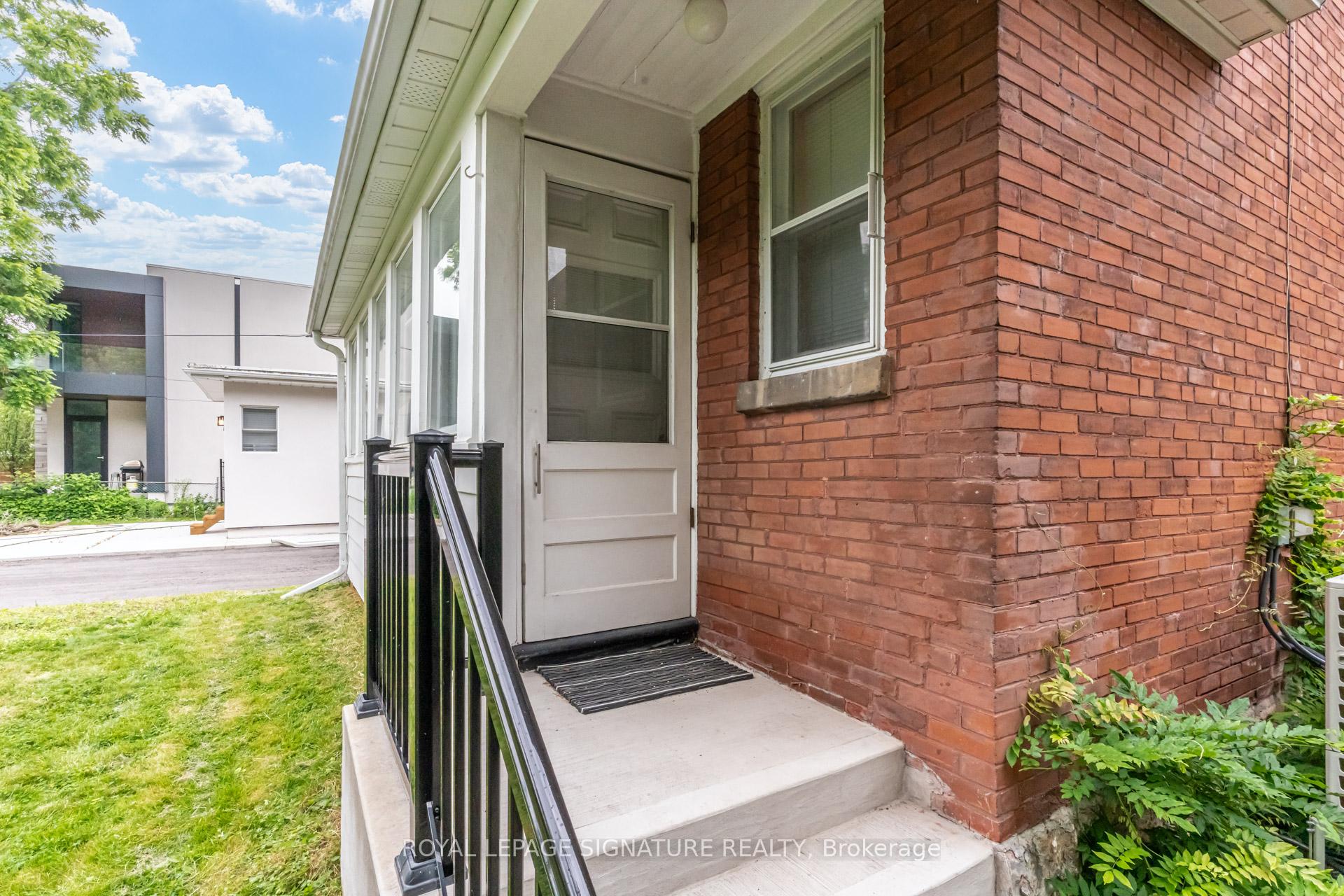 Photo 30 of 22 Peel Avenue, Brampton, Downtown Brampton — HOMEH