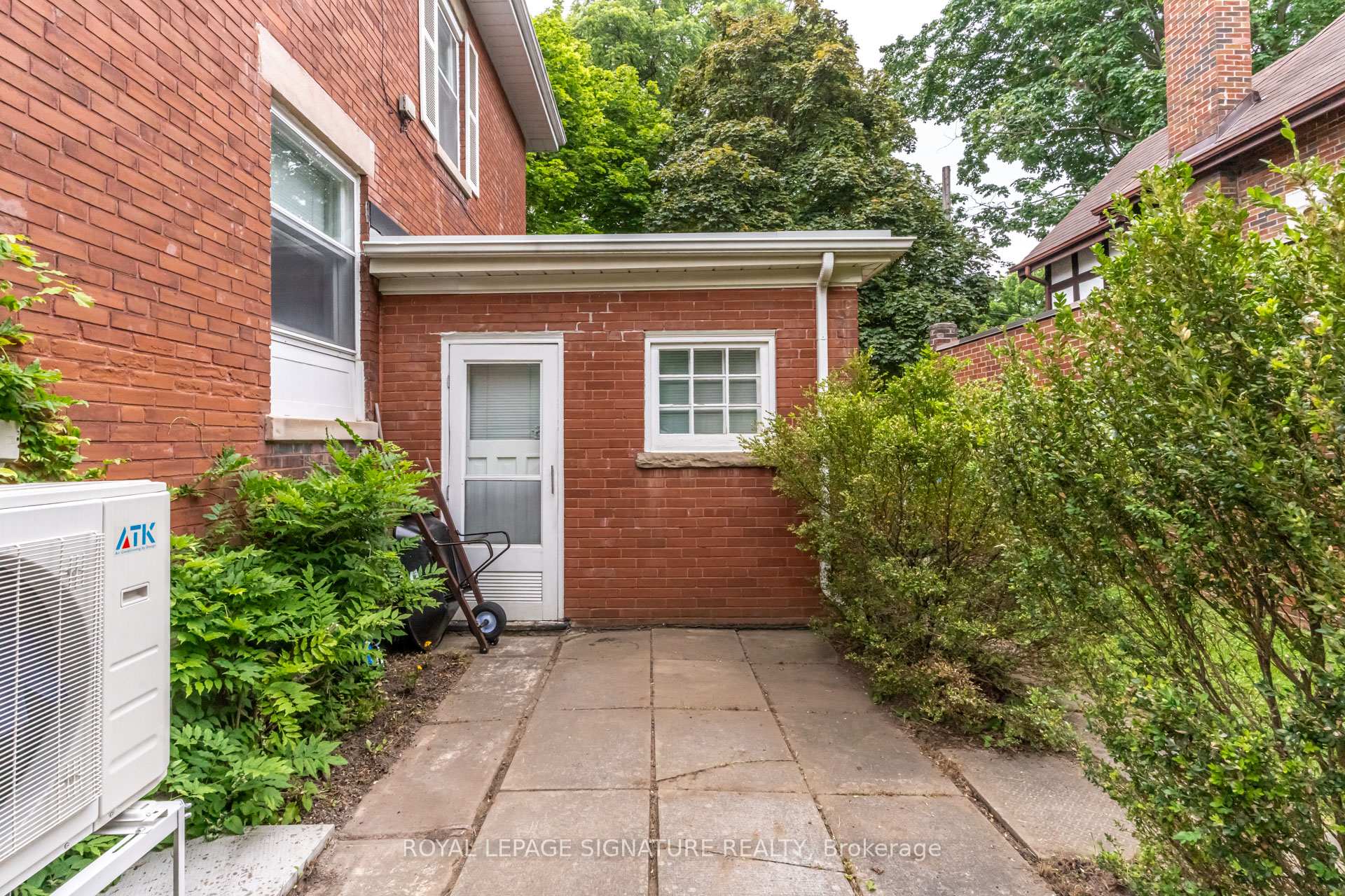 Photo 31 of 22 Peel Avenue, Brampton, Downtown Brampton — HOMEH