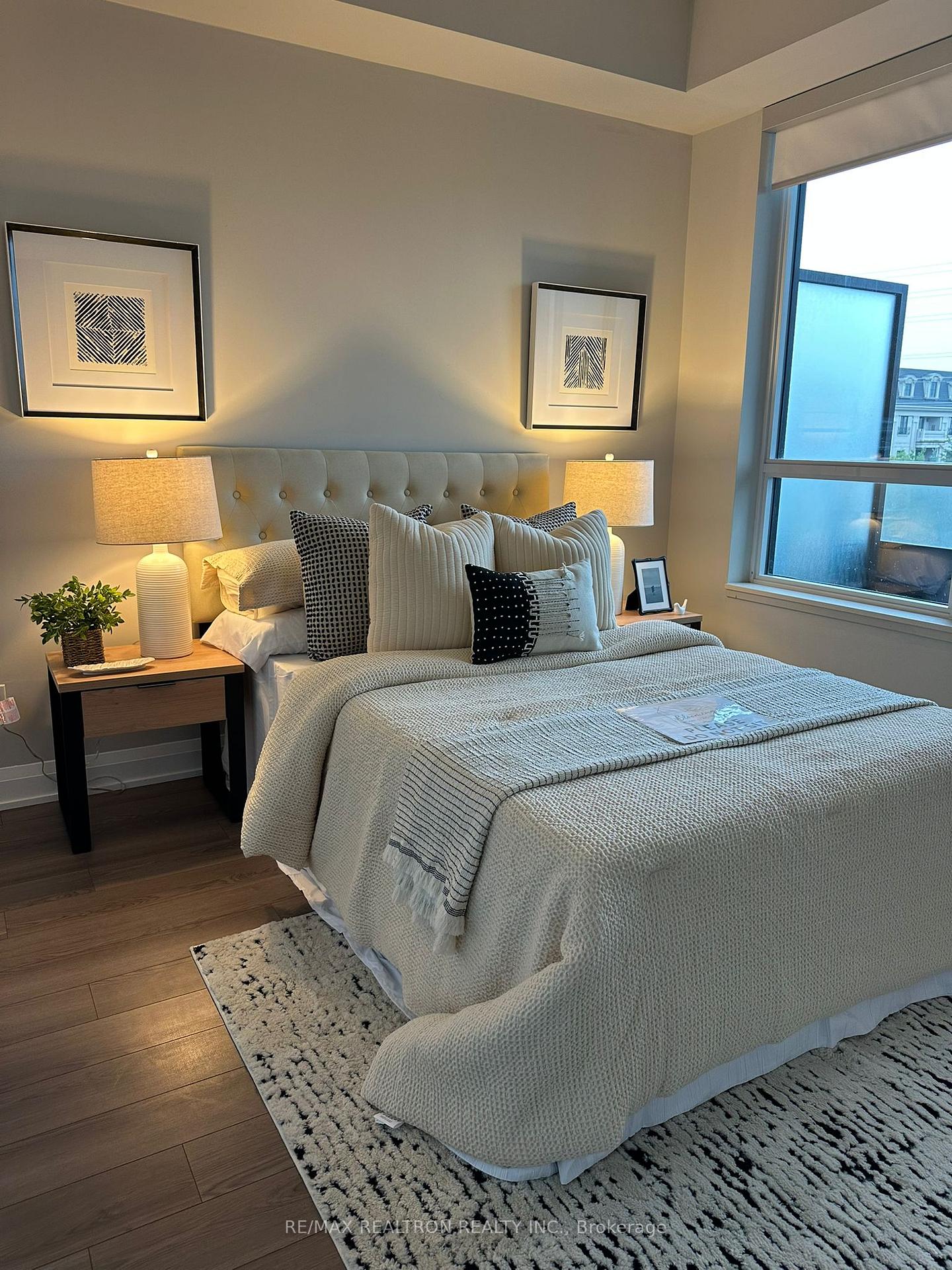 Photo 8 of Unit 516, 25 Water Walk Drive, Markham, Unionville — HOMEH
