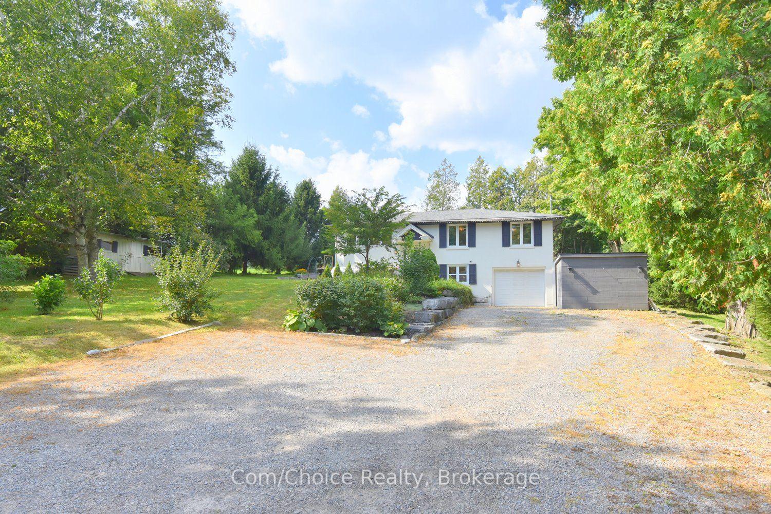 Photo 3 of 843 Governors Road, Hamilton, Rural Dundas — HOMEH