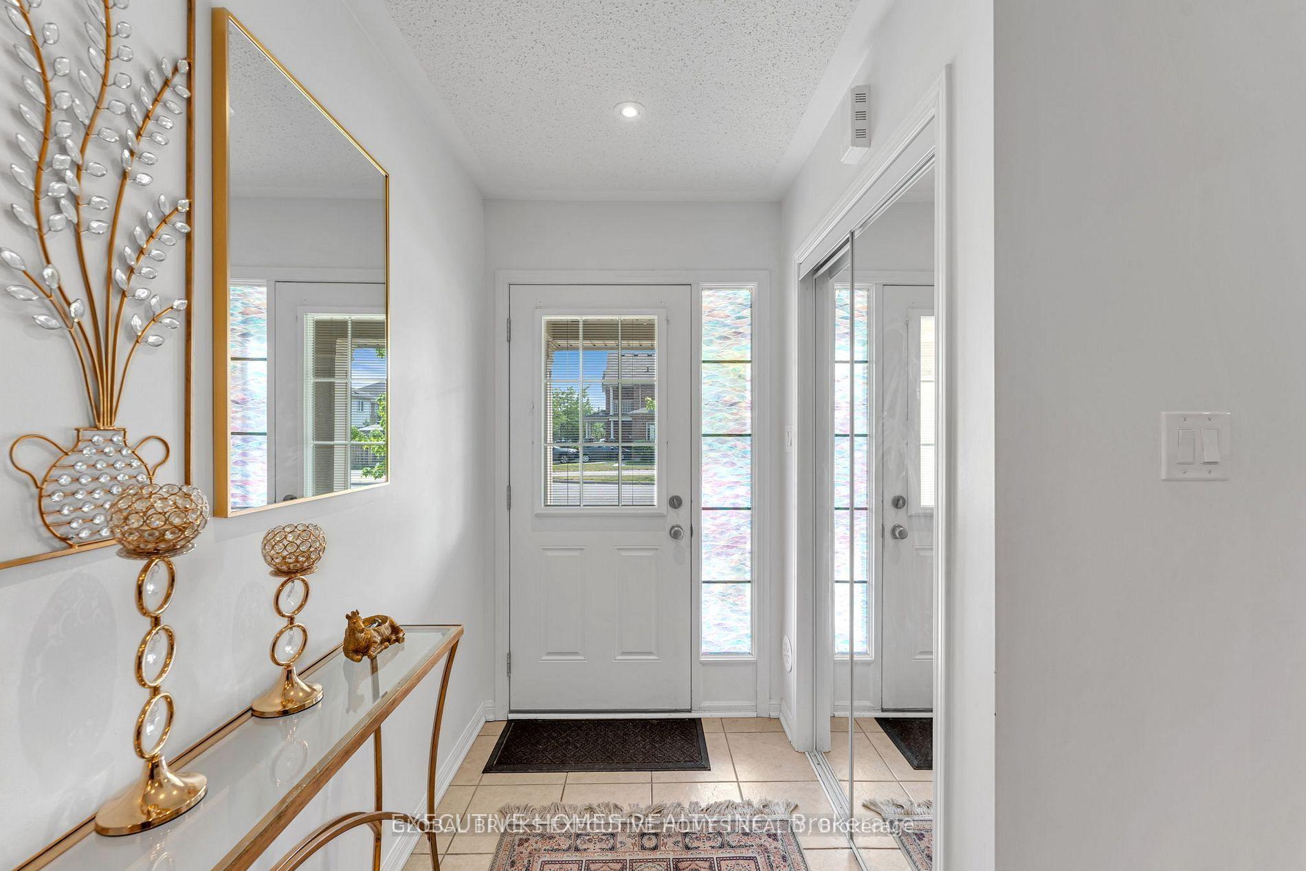 Photo 3 of 2478 William Jackson Drive, Pickering, Duffin Heights — HOMEH
