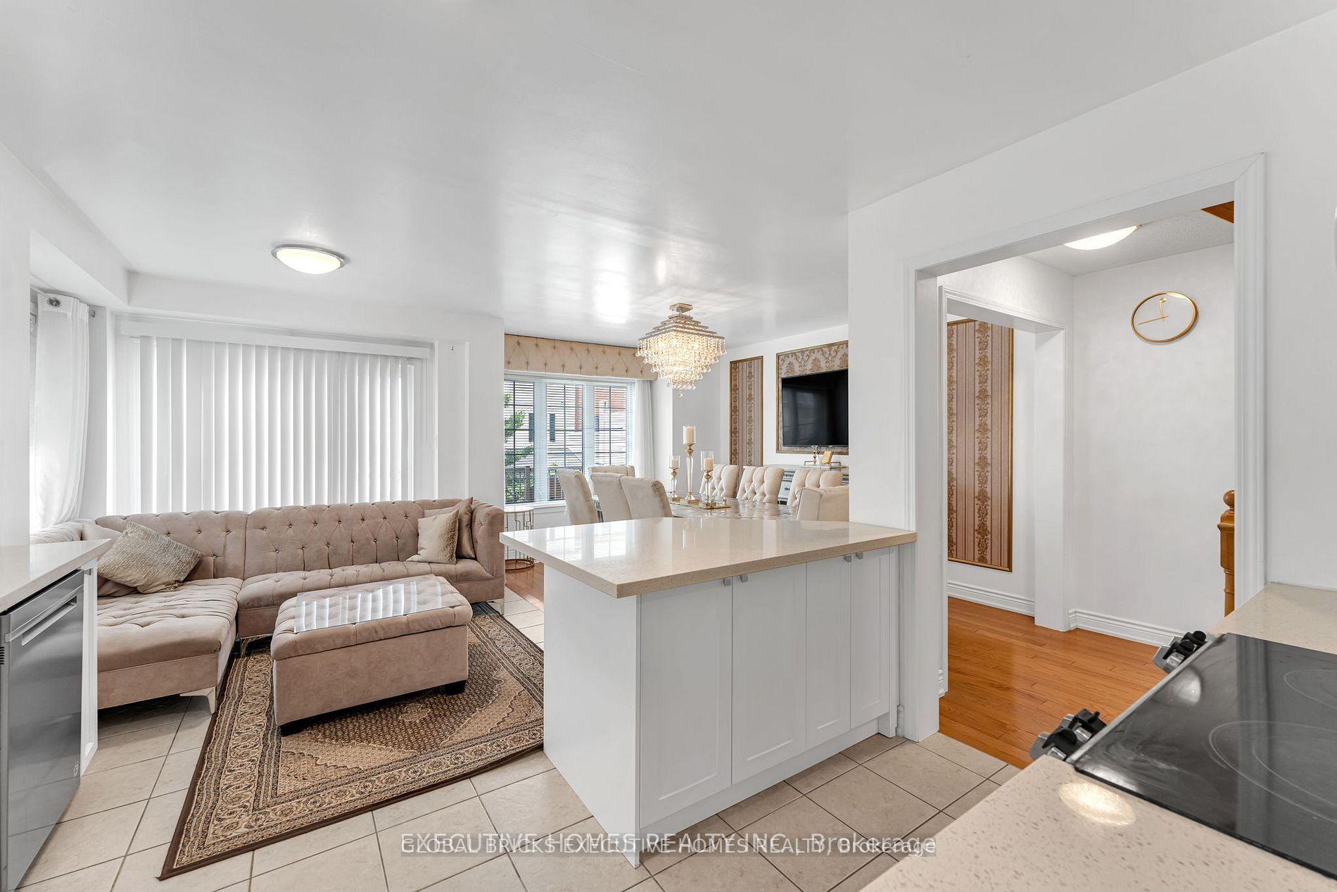 Photo 13 of 2478 William Jackson Drive, Pickering, Duffin Heights — HOMEH