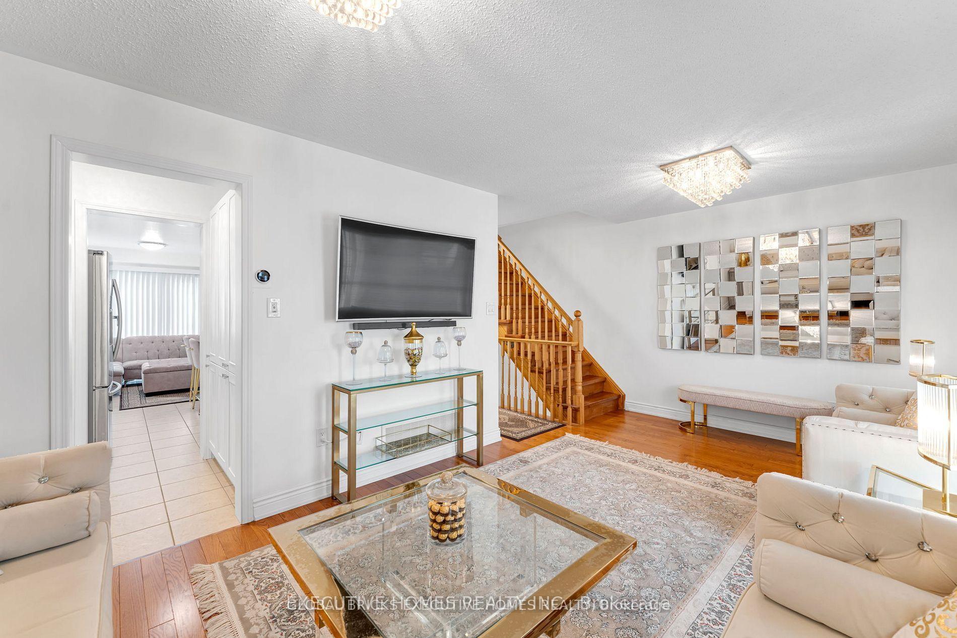 Photo 24 of 2478 William Jackson Drive, Pickering, Duffin Heights — HOMEH