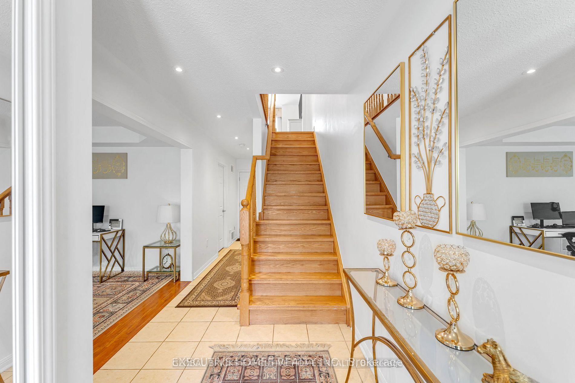 Photo 33 of 2478 William Jackson Drive, Pickering, Duffin Heights — HOMEH