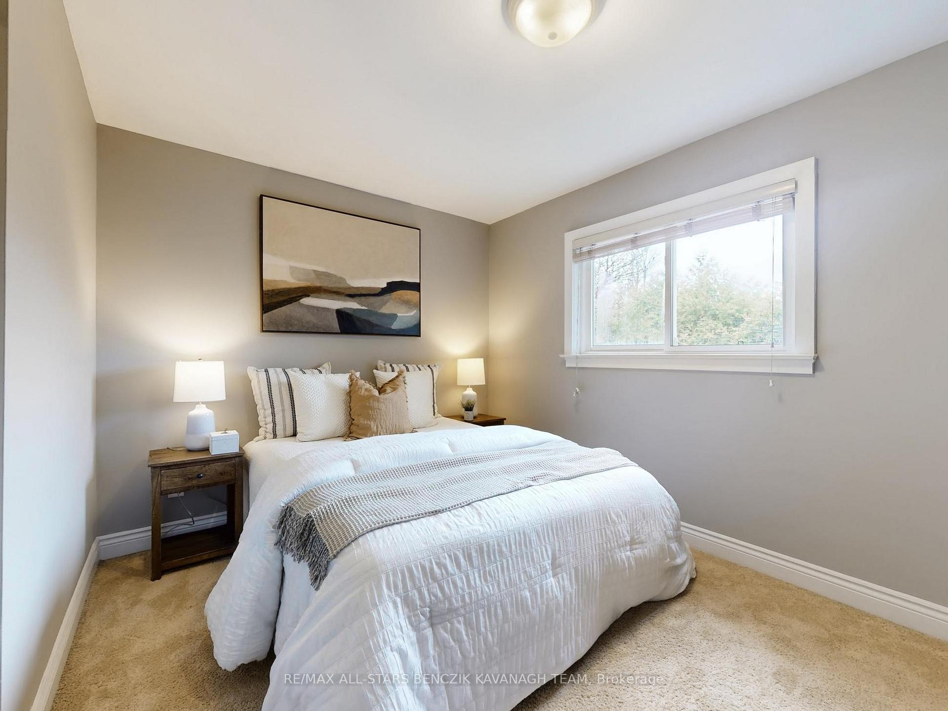 Photo 10 of 30 Sir Caradoc Place, Markham, Markham Village — HOMEH