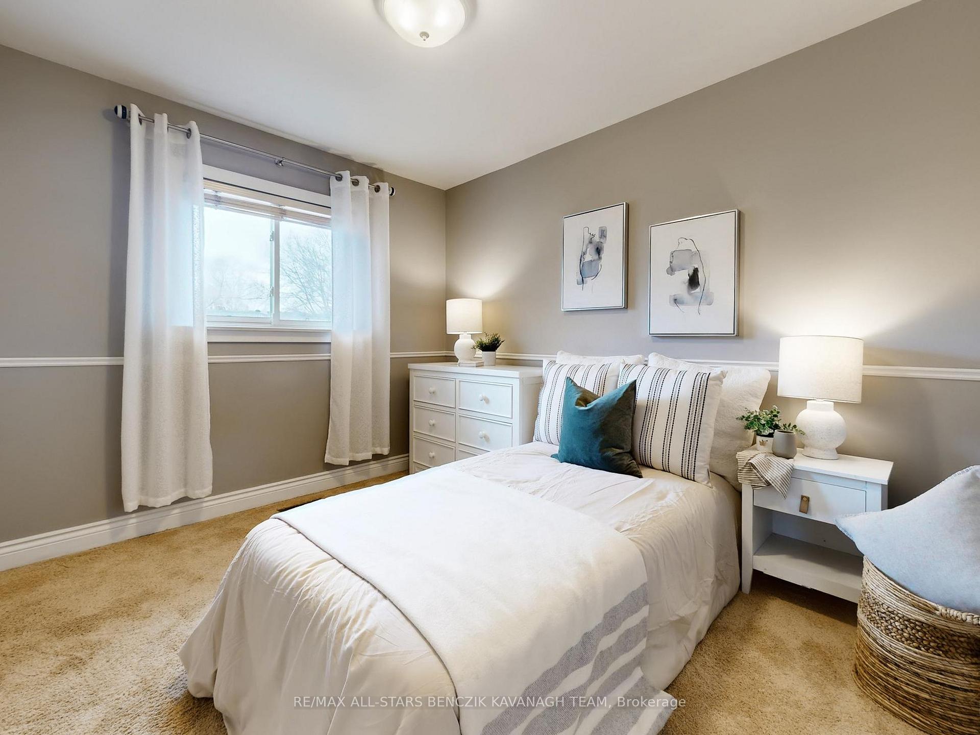 Photo 11 of 30 Sir Caradoc Place, Markham, Markham Village — HOMEH