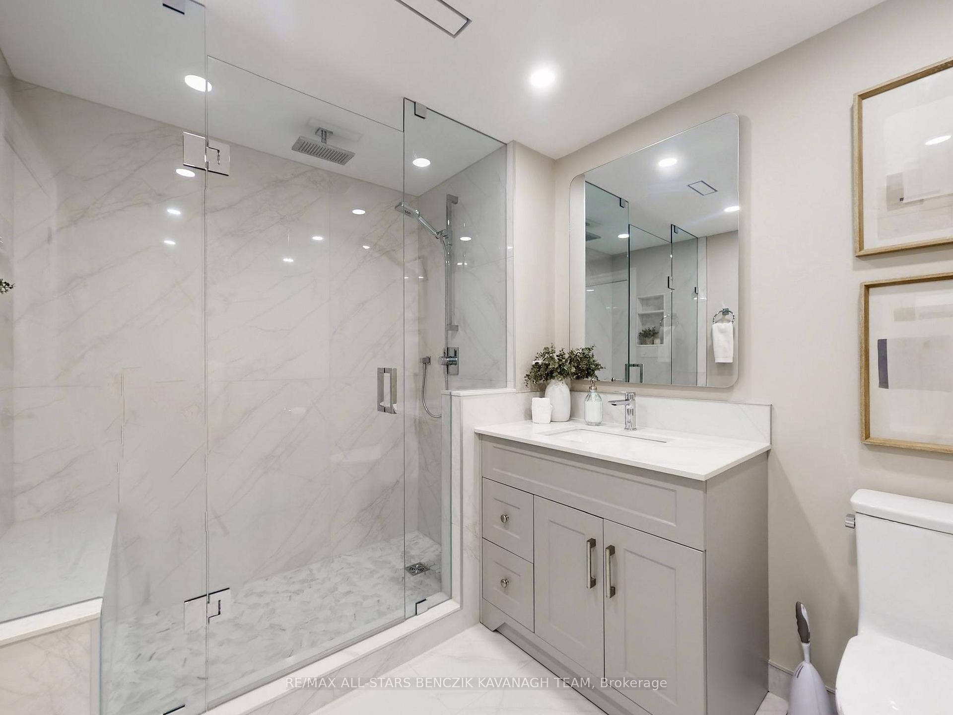 Photo 20 of 30 Sir Caradoc Place, Markham, Markham Village — HOMEH