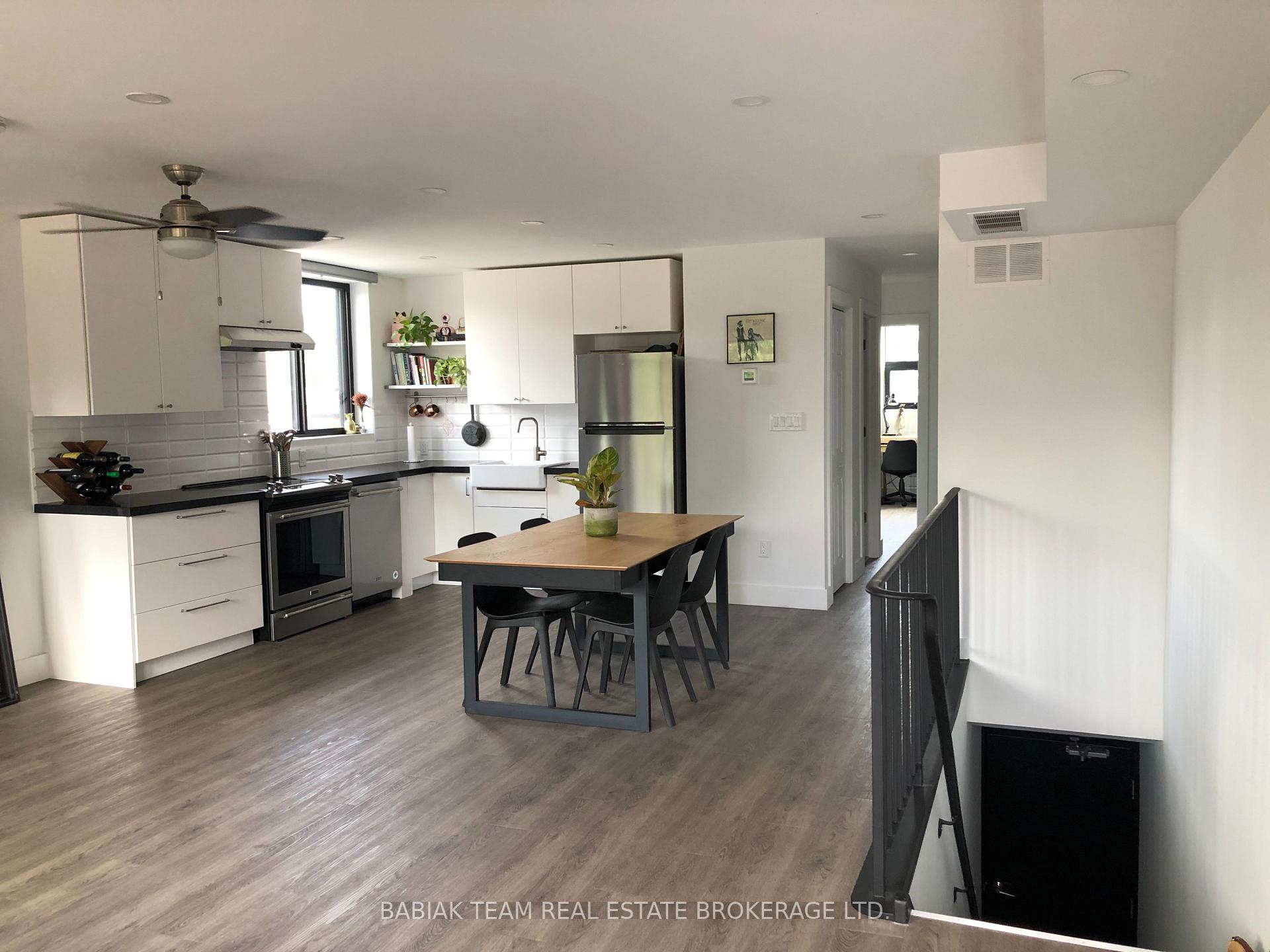 Photo 5 of Unit 3, 542A Annette Street, Toronto, Runnymede-Bloor West Village — HOMEH