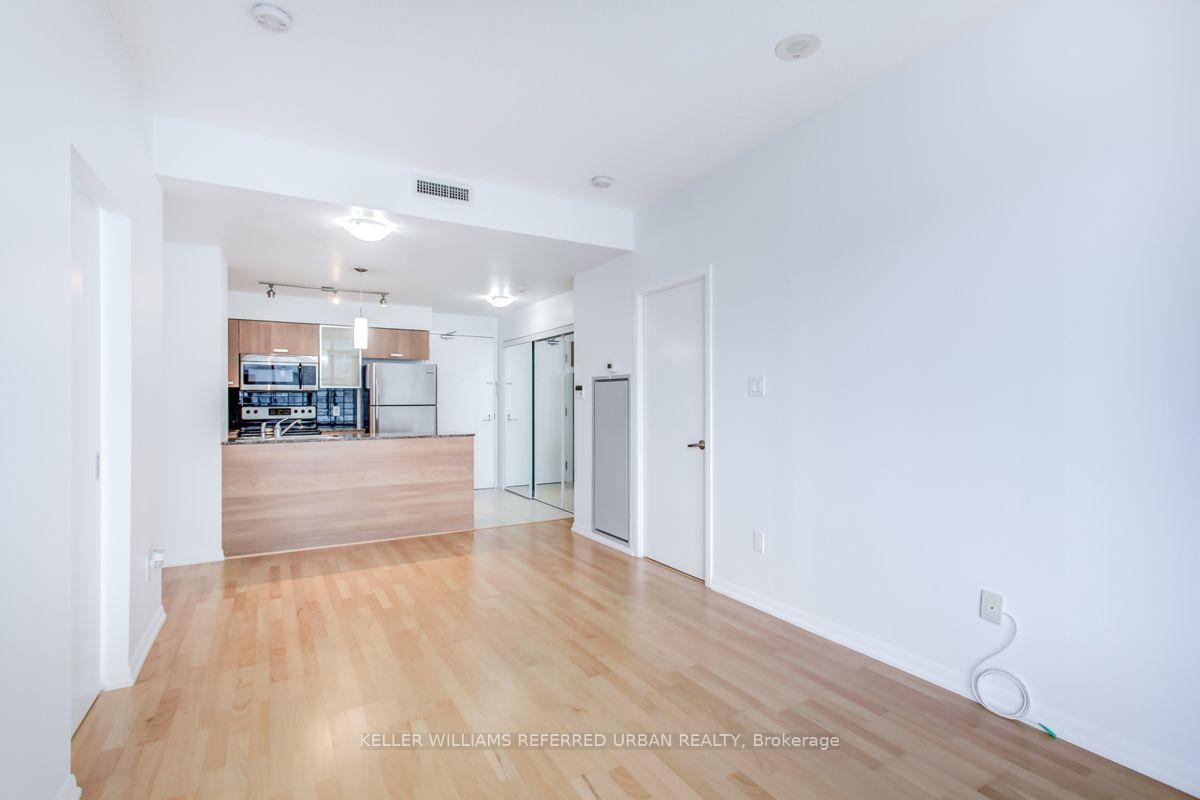 Photo 6 of Unit 3109, 38 Grenville Street, Toronto, Bay Street Corridor — HOMEH