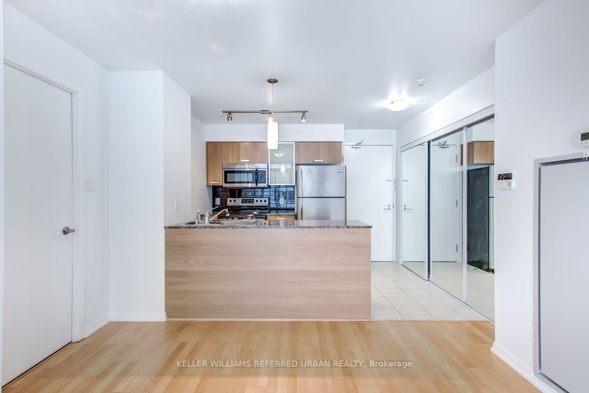 Photo 7 of Unit 3109, 38 Grenville Street, Toronto, Bay Street Corridor — HOMEH