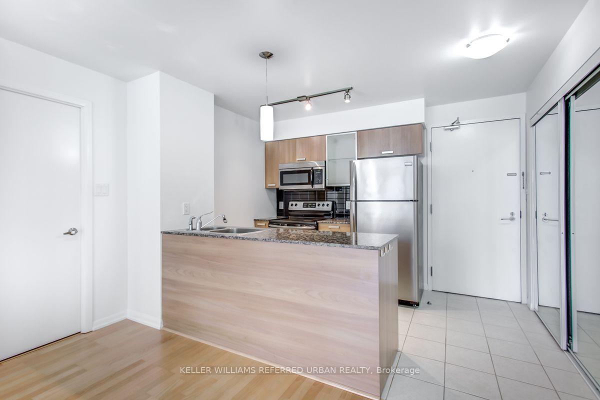 Photo 8 of Unit 3109, 38 Grenville Street, Toronto, Bay Street Corridor — HOMEH