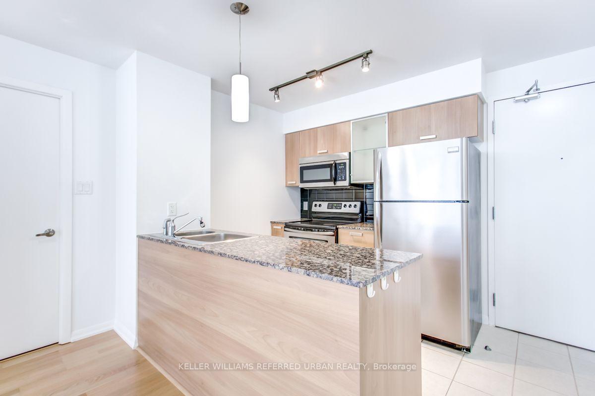 Photo 9 of Unit 3109, 38 Grenville Street, Toronto, Bay Street Corridor — HOMEH