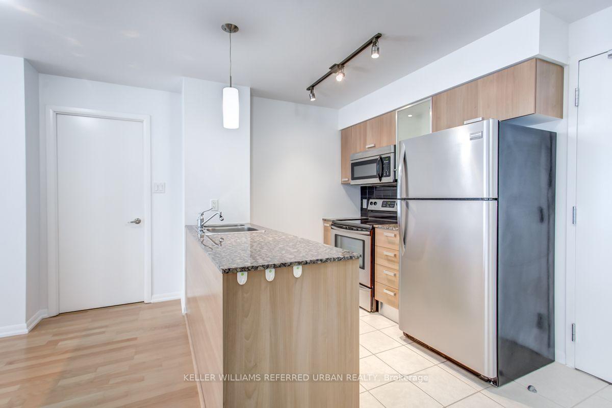 Photo 10 of Unit 3109, 38 Grenville Street, Toronto, Bay Street Corridor — HOMEH