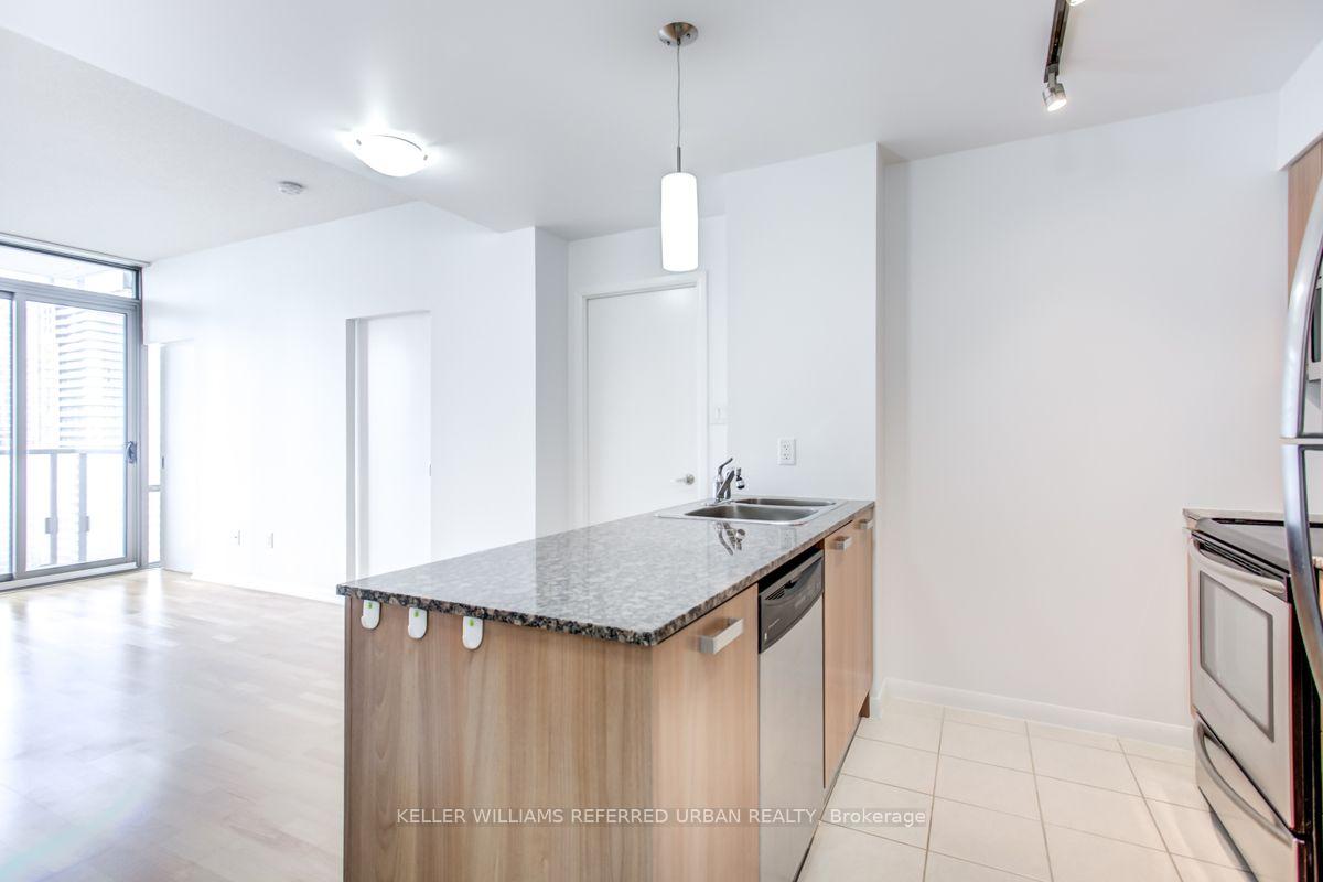 Photo 11 of Unit 3109, 38 Grenville Street, Toronto, Bay Street Corridor — HOMEH