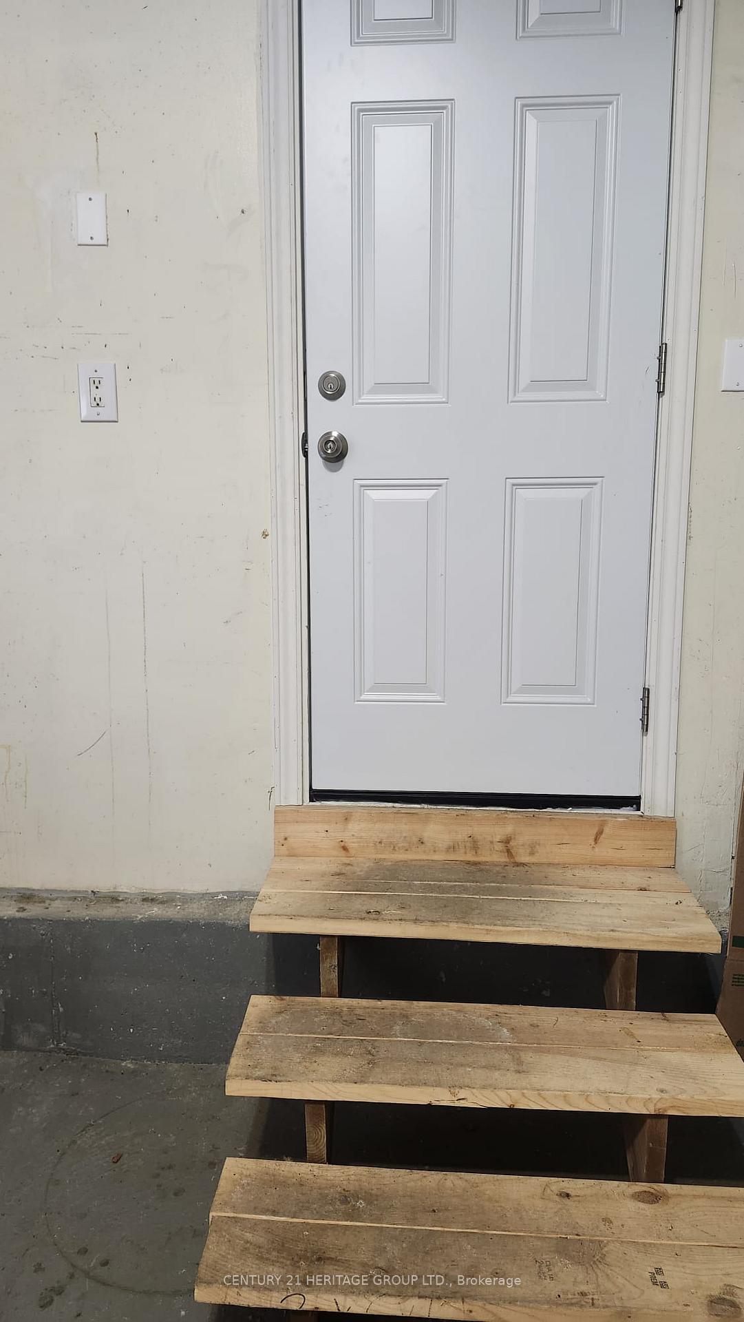 Photo 3 of Unit Lower, 116 Marbella Road, Vaughan, Sonoma Heights — HOMEH