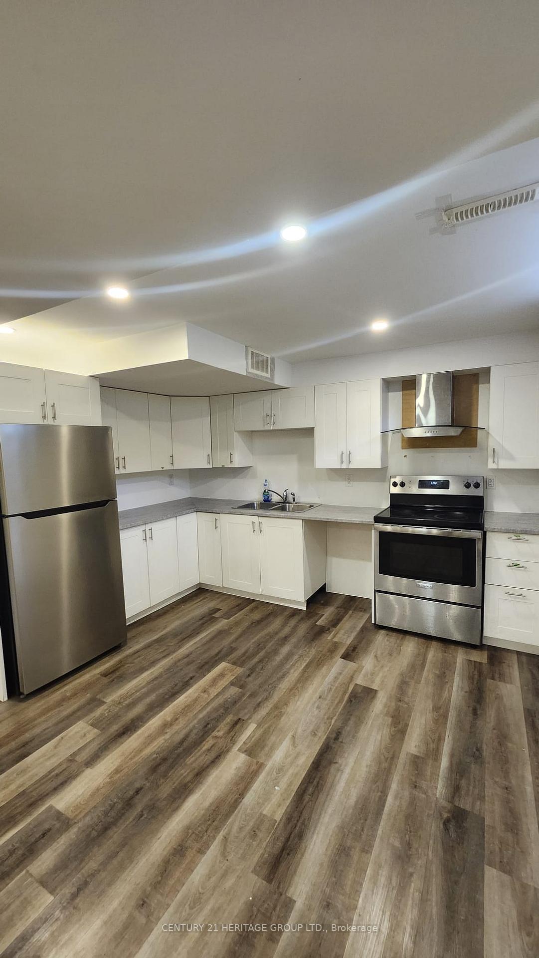 Photo 17 of Unit Lower, 116 Marbella Road, Vaughan, Sonoma Heights — HOMEH