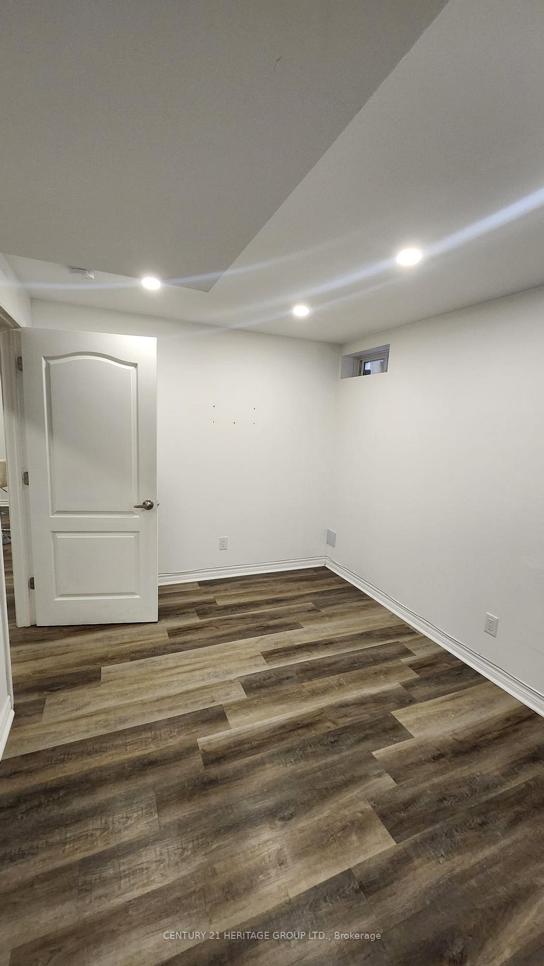 Photo 19 of Unit Lower, 116 Marbella Road, Vaughan, Sonoma Heights — HOMEH