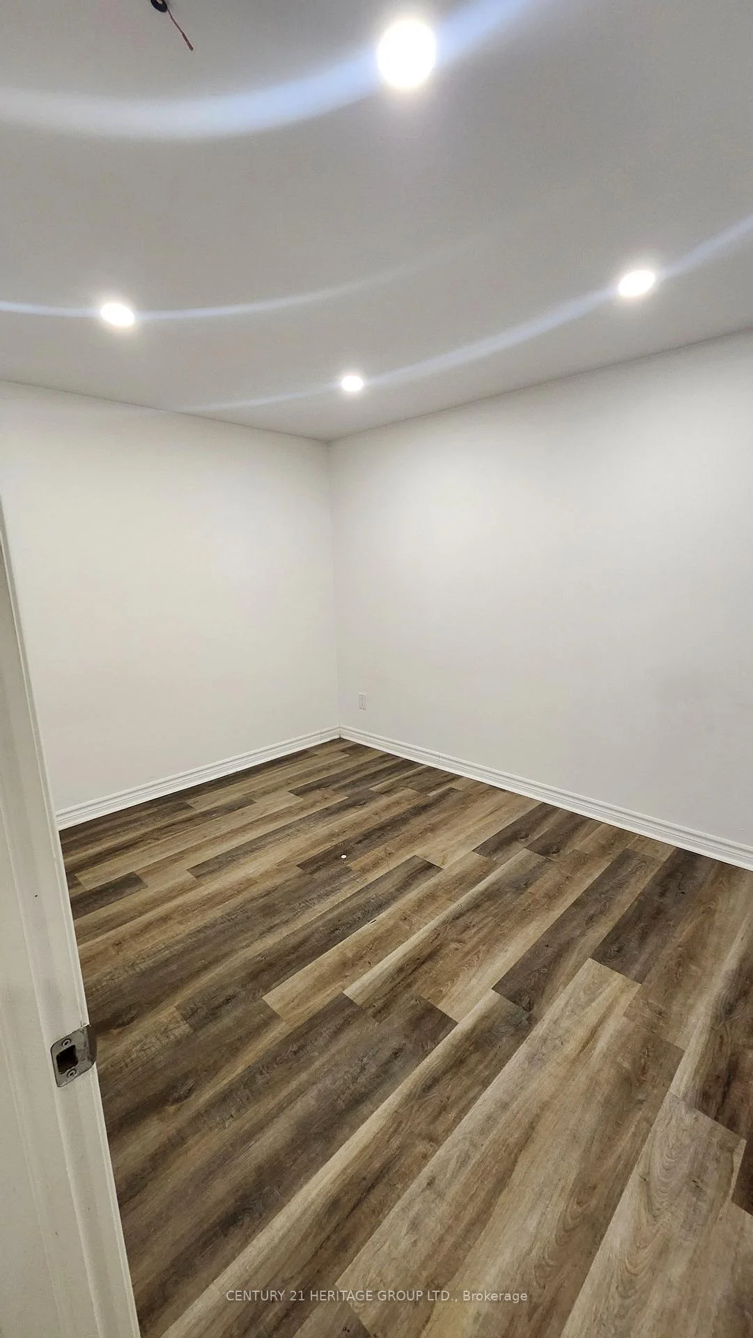 Photo 20 of Unit Lower, 116 Marbella Road, Vaughan, Sonoma Heights — HOMEH