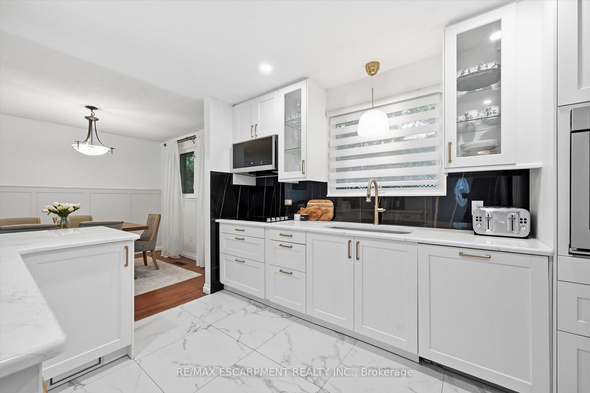 Photo 12 of 1280 Aldridge Crescent, Burlington, Palmer — HOMEH