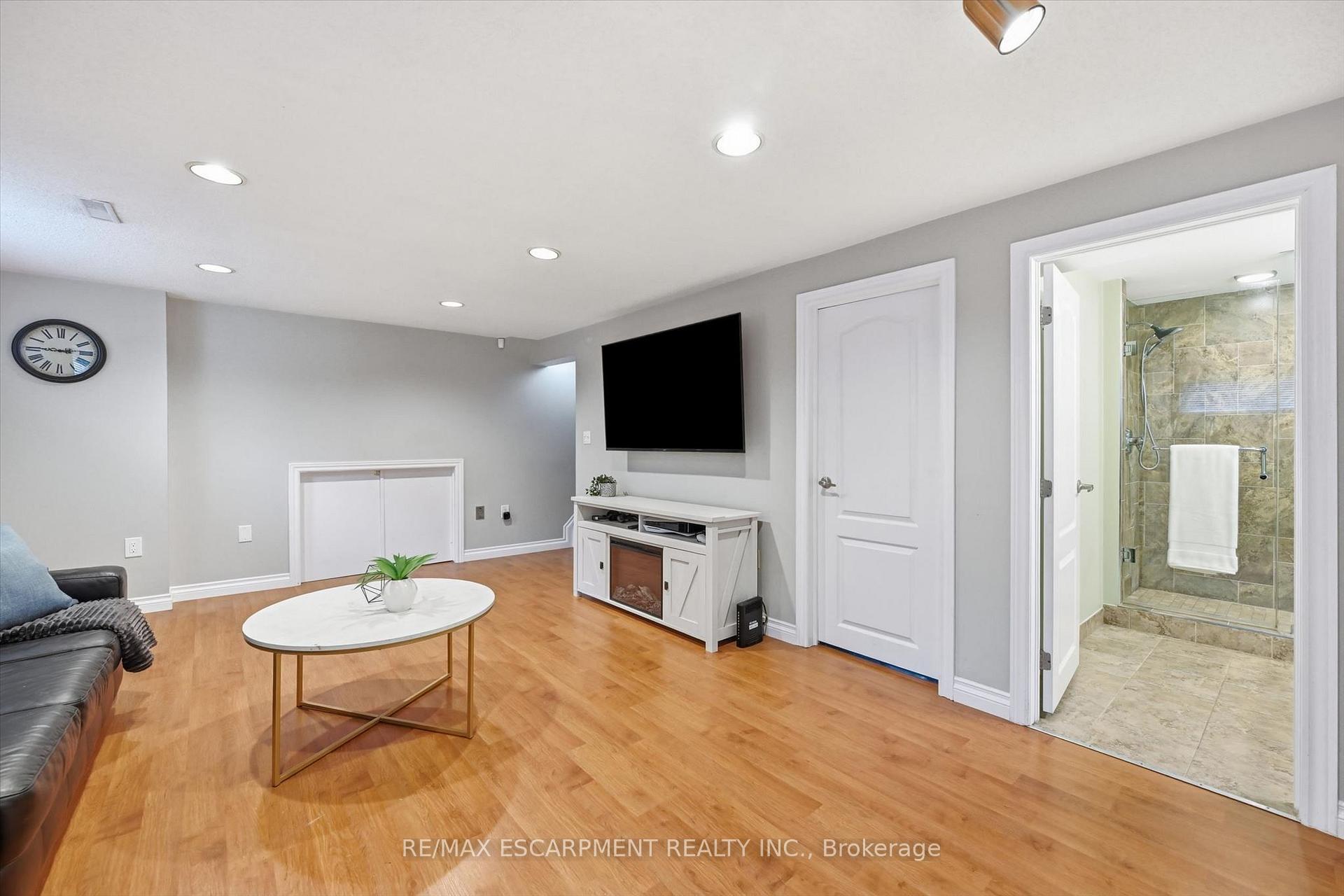 Photo 26 of 1280 Aldridge Crescent, Burlington, Palmer — HOMEH