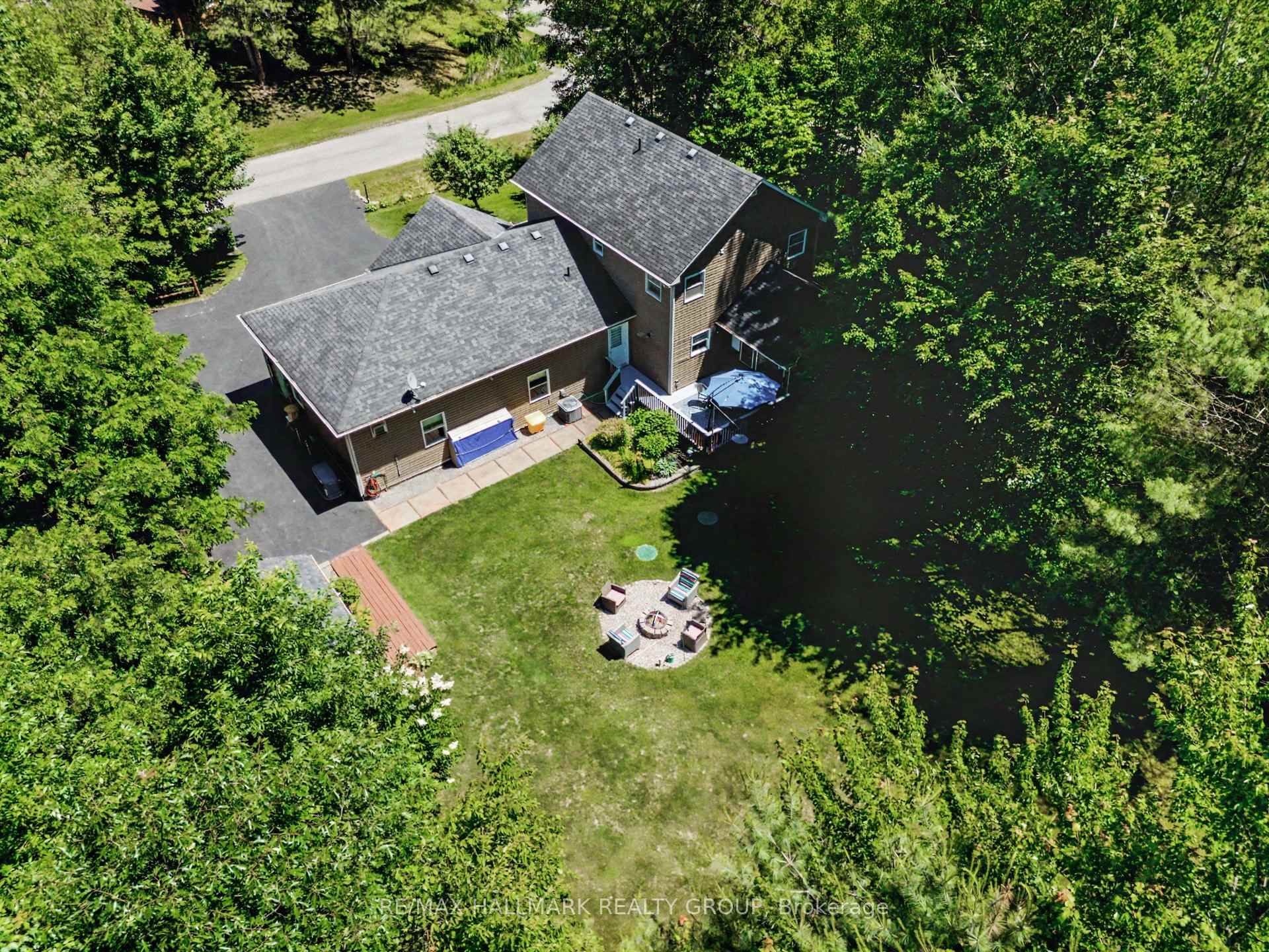Photo 3 of 184 Charmont Way, Ottawa, Constance Bay — HOMEH