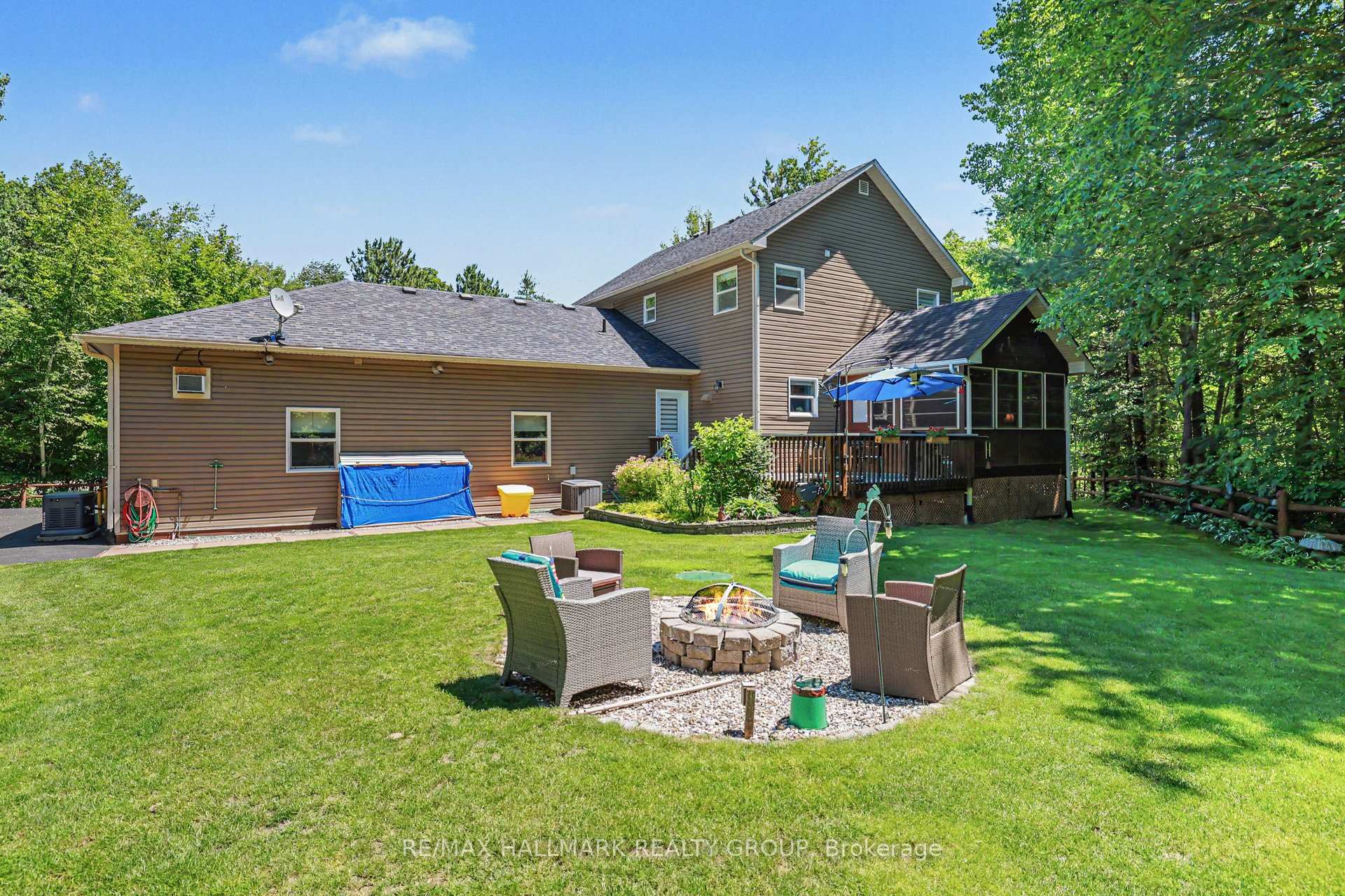 Photo 4 of 184 Charmont Way, Ottawa, Constance Bay — HOMEH