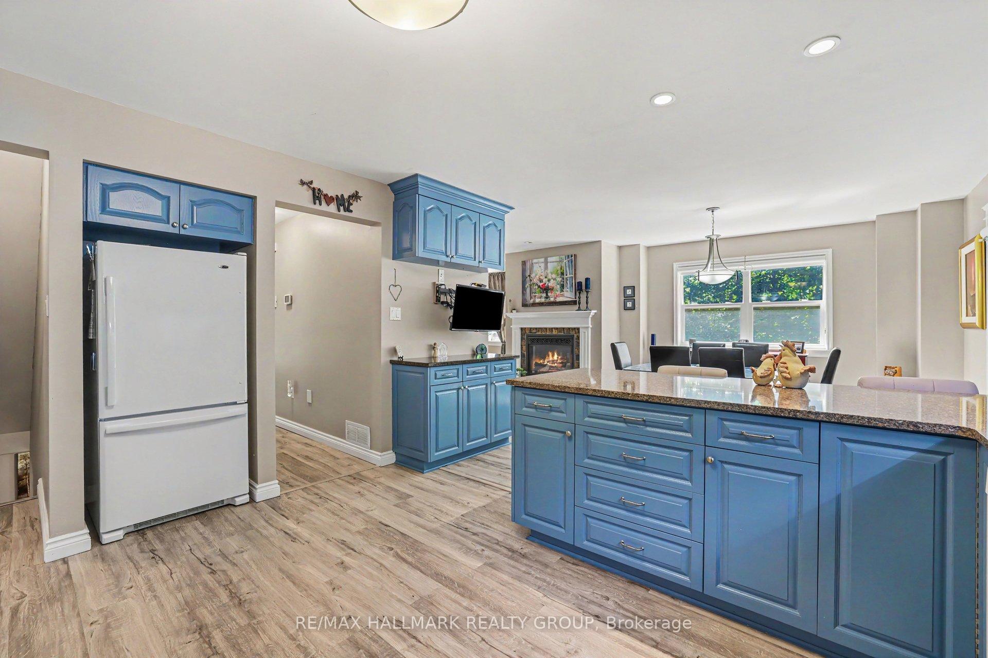 Photo 21 of 184 Charmont Way, Ottawa, Constance Bay — HOMEH