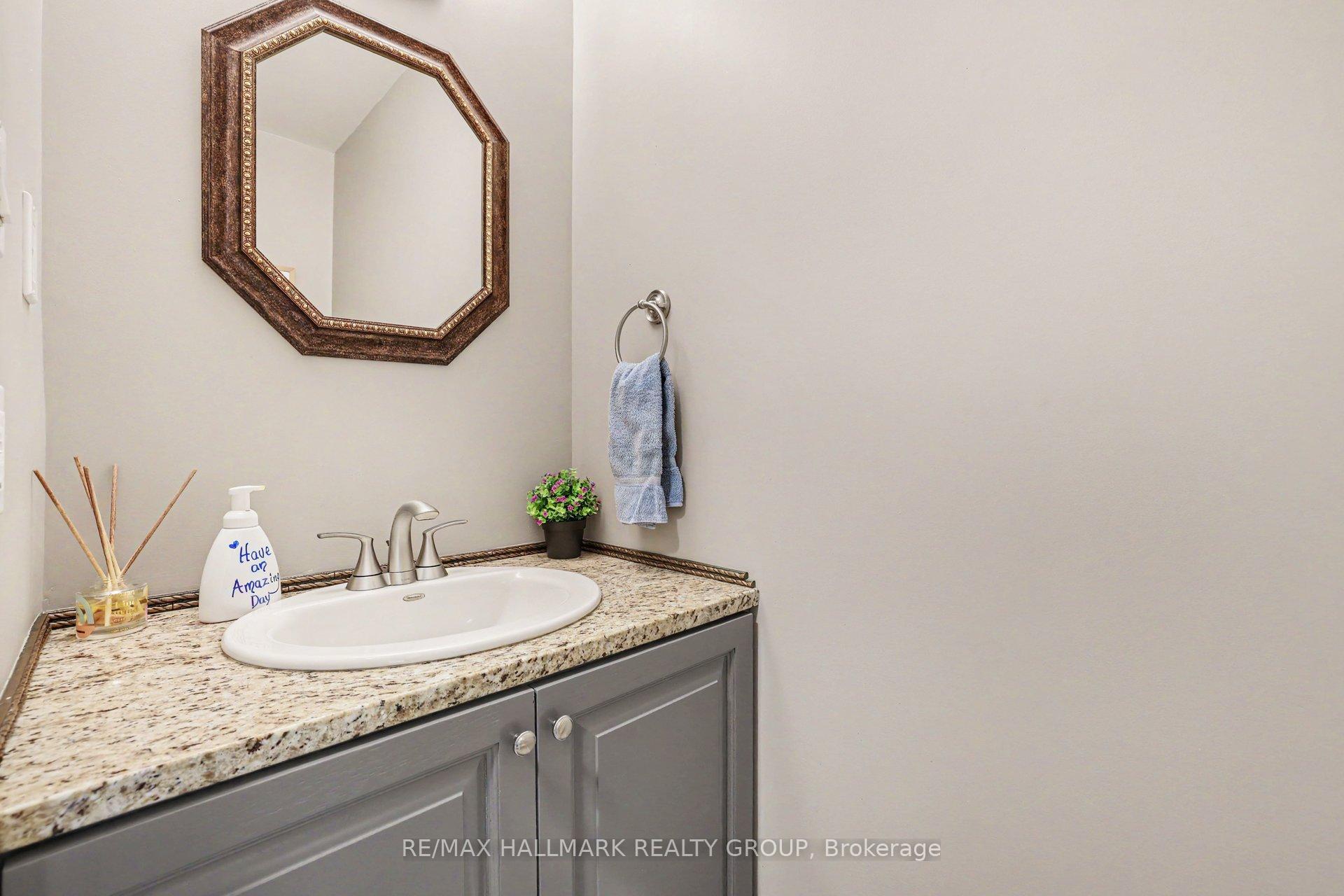 Photo 22 of 184 Charmont Way, Ottawa, Constance Bay — HOMEH